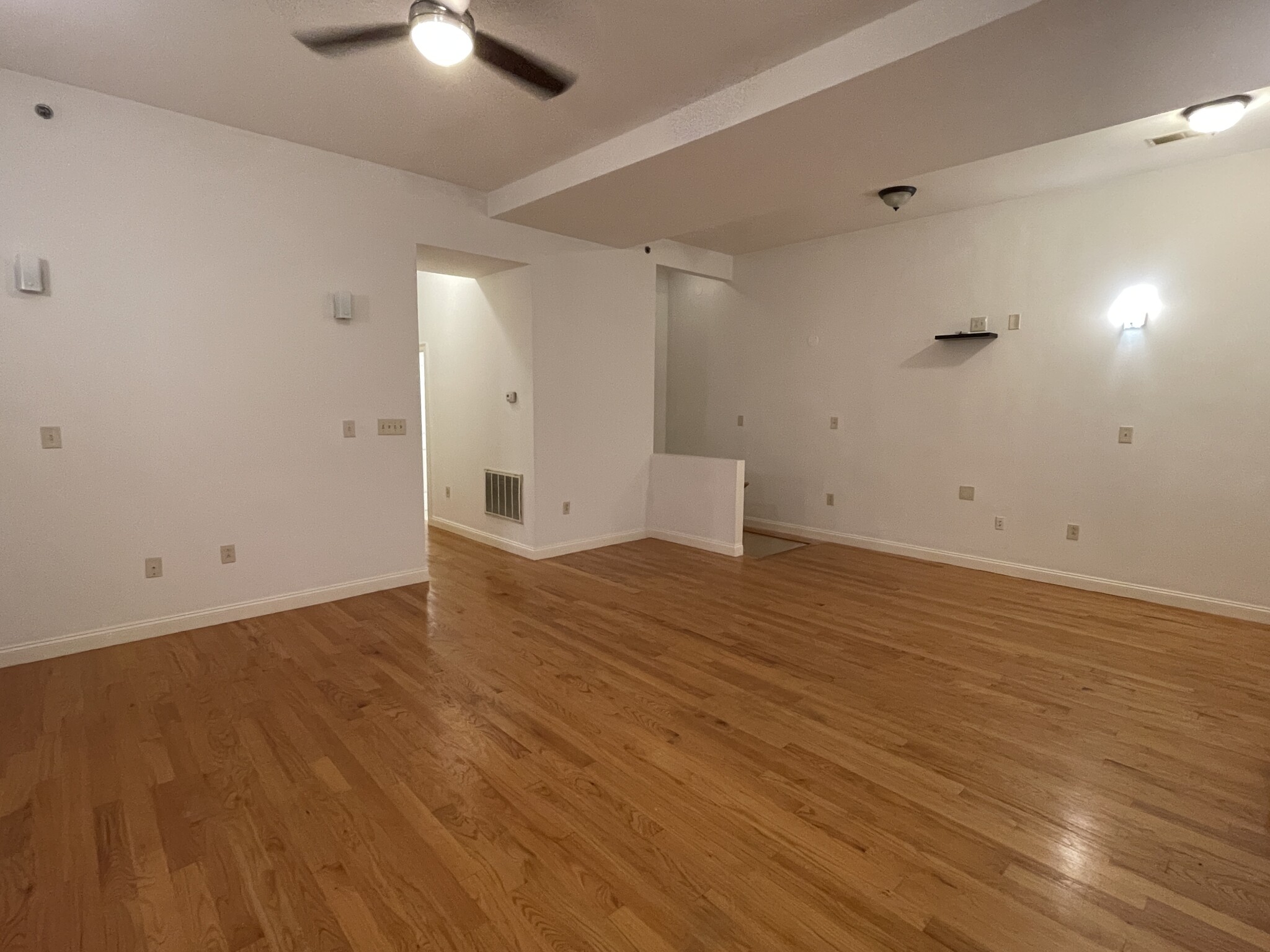 5 bed, 2.5 bath apartment for rent at 48 Dudley St Unit 1, Roxbury — photo 2 of 10