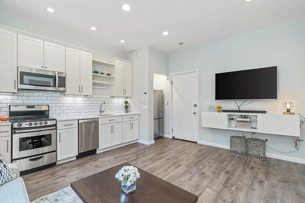 119 Park St, Brookline