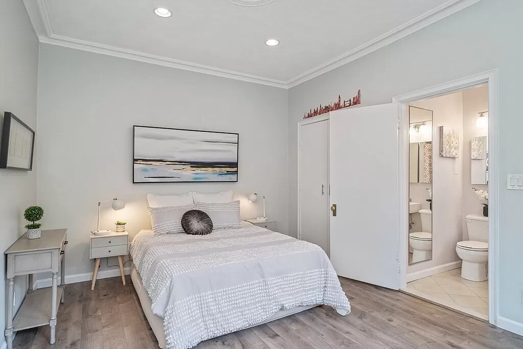 119 Park St, Brookline