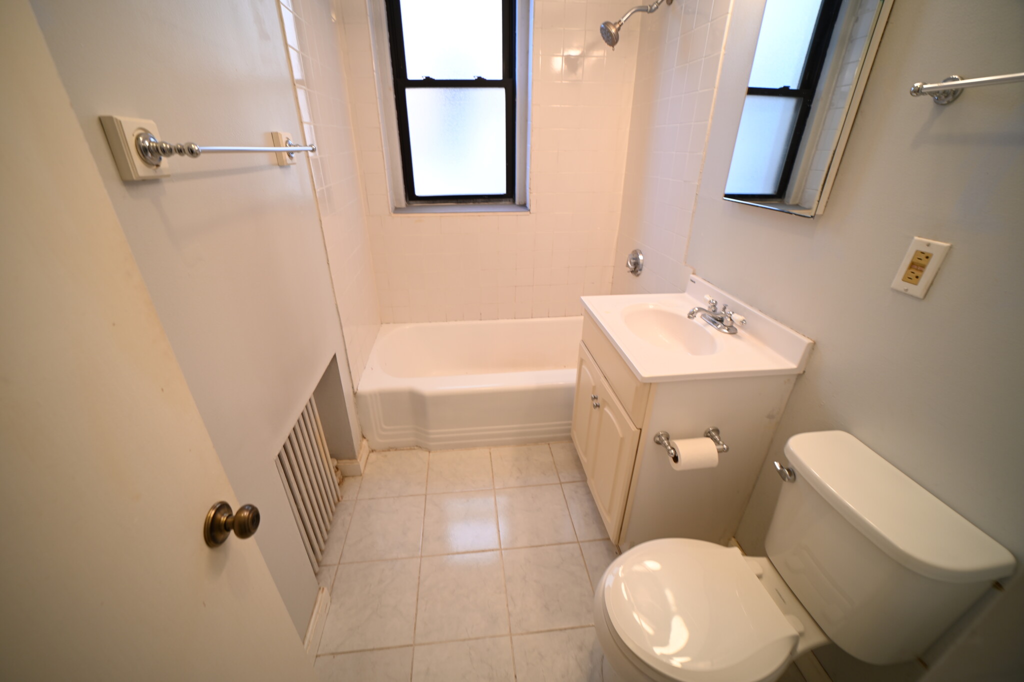 1 bed, 1 bath apartment for rent at 1404 Commonwealth Ave Unit 11, Brighton — photo 8 of 8