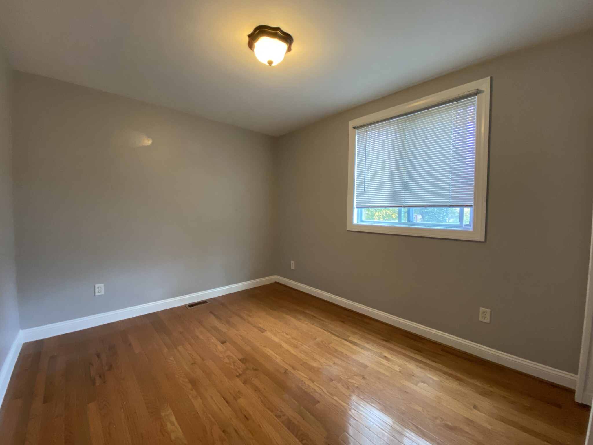 4 bed, 2 bath apartment for rent at 50 Sawyer Ave Unit 1, Dorchester — photo 15 of 16