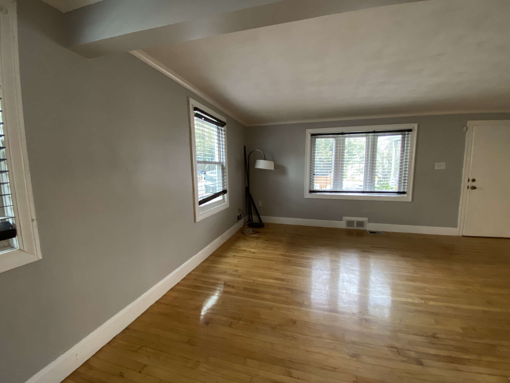 4 bed, 2 bath apartment for rent at 50 Sawyer Ave Unit 1, Dorchester — photo 14 of 16