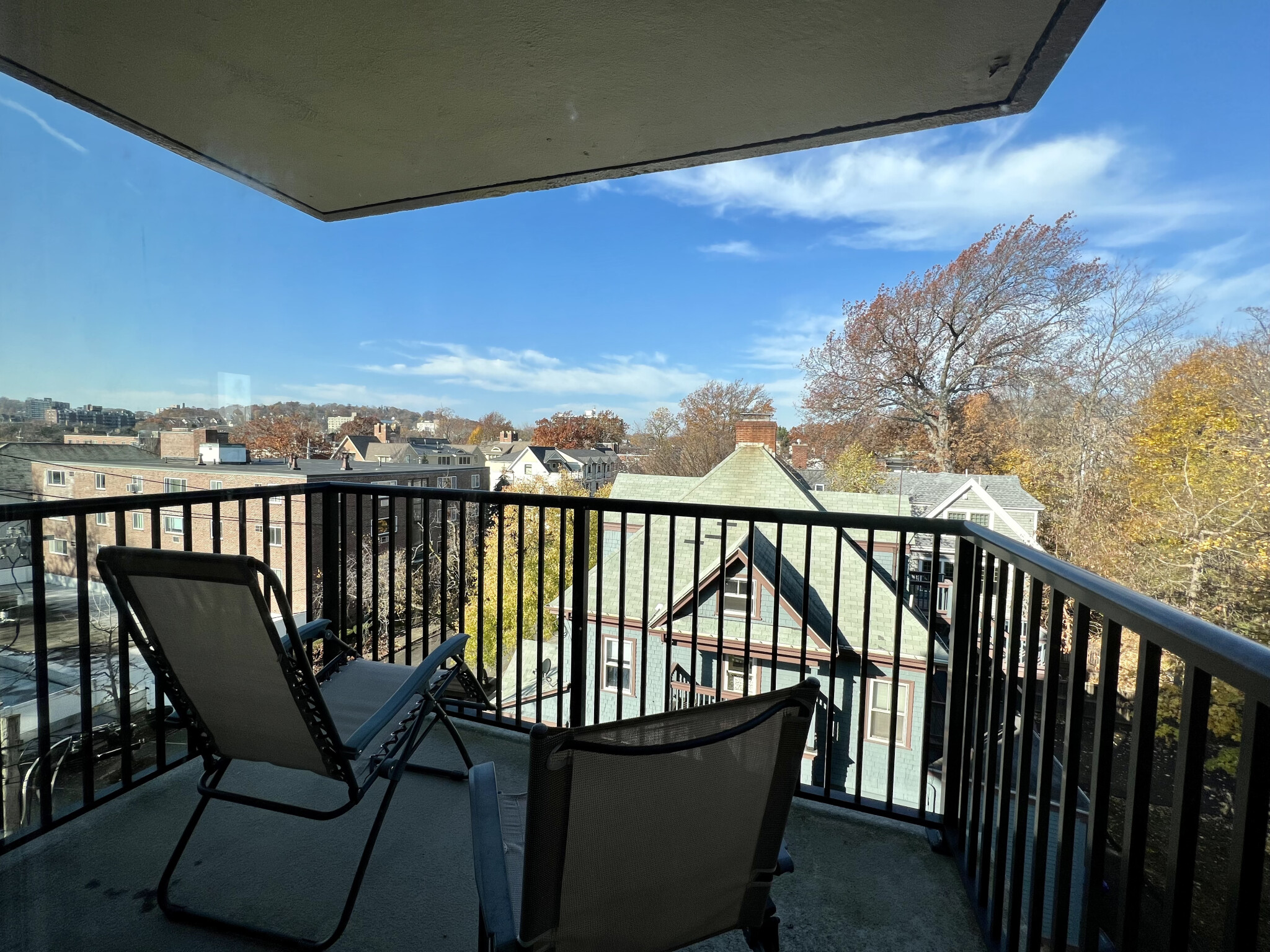 80 Pleasant St, Coolidge Corner