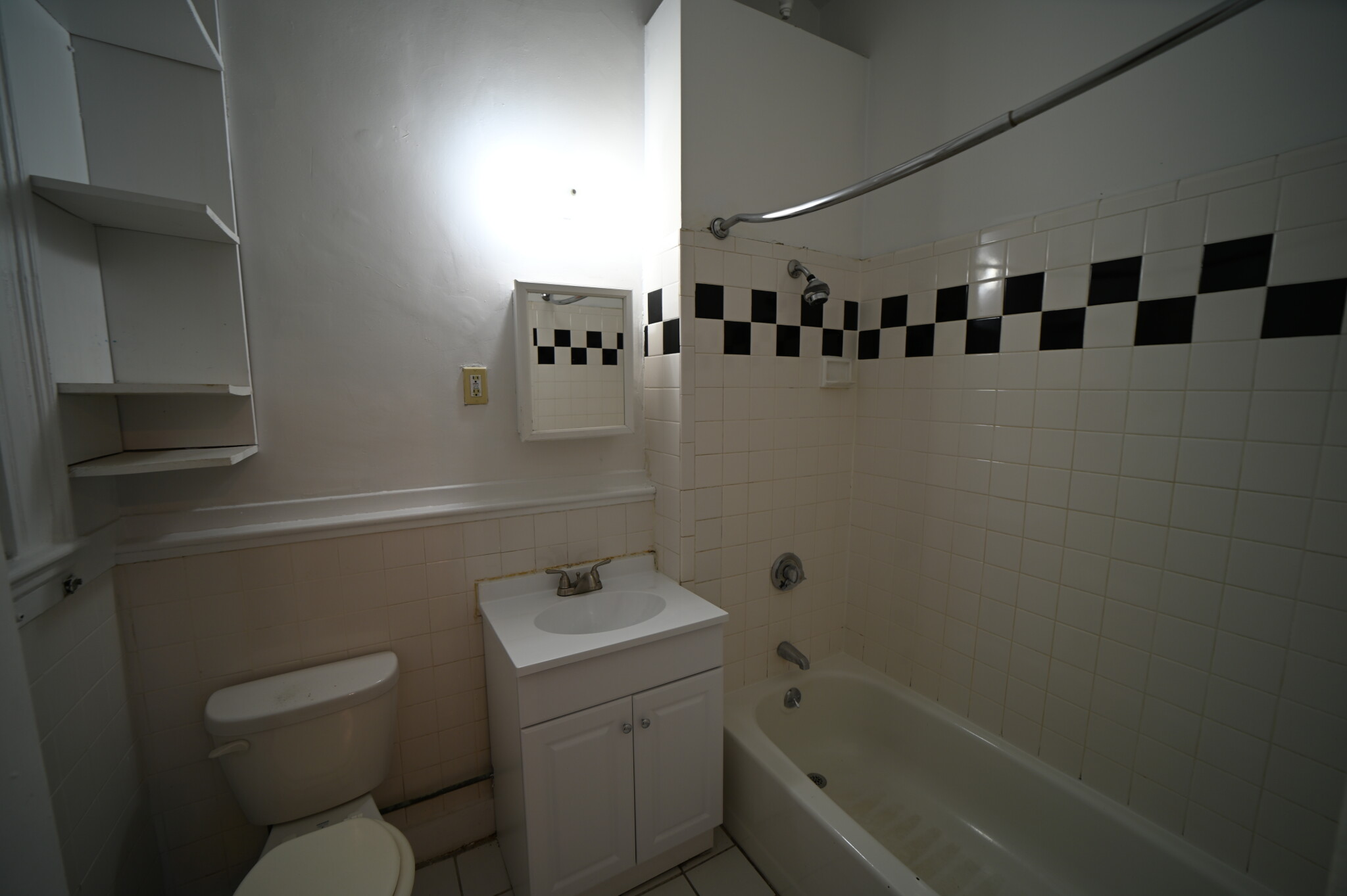 1 bed, 1 bath apartment for rent at 1513 Washington St Unit 33, South End — photo 9 of 12