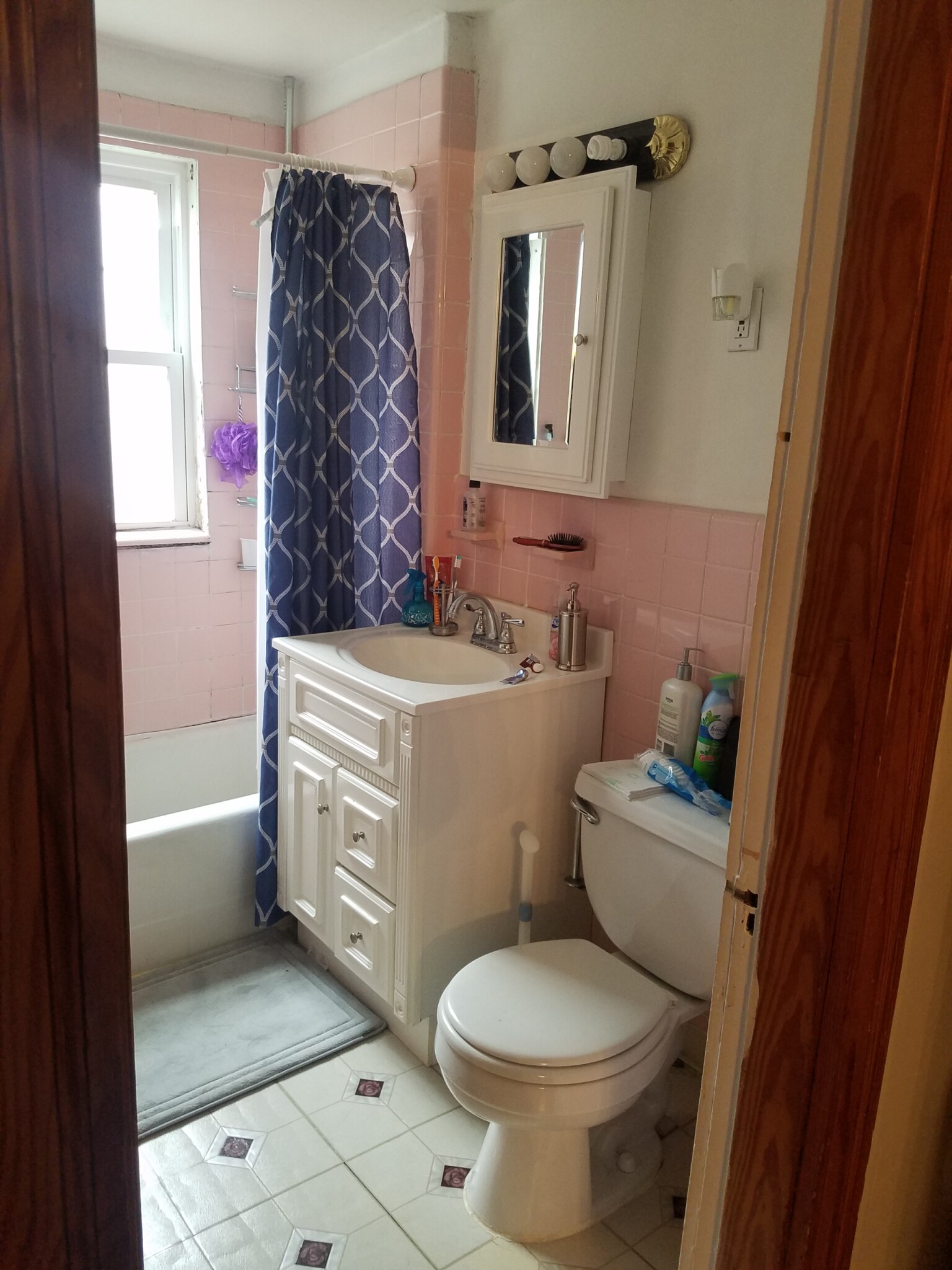 2 bed, 1 bath apartment for rent at 141-143 Willow St Unit 1, West Roxbury — photo 4 of 5