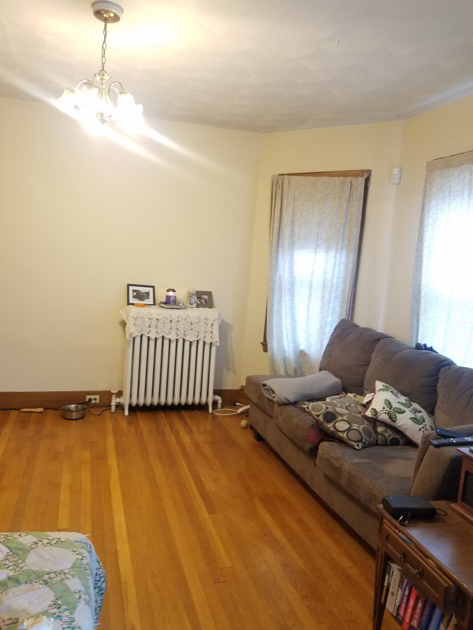 2 bed, 1 bath apartment for rent at 141-143 Willow St Unit 1, West Roxbury — photo 5 of 5
