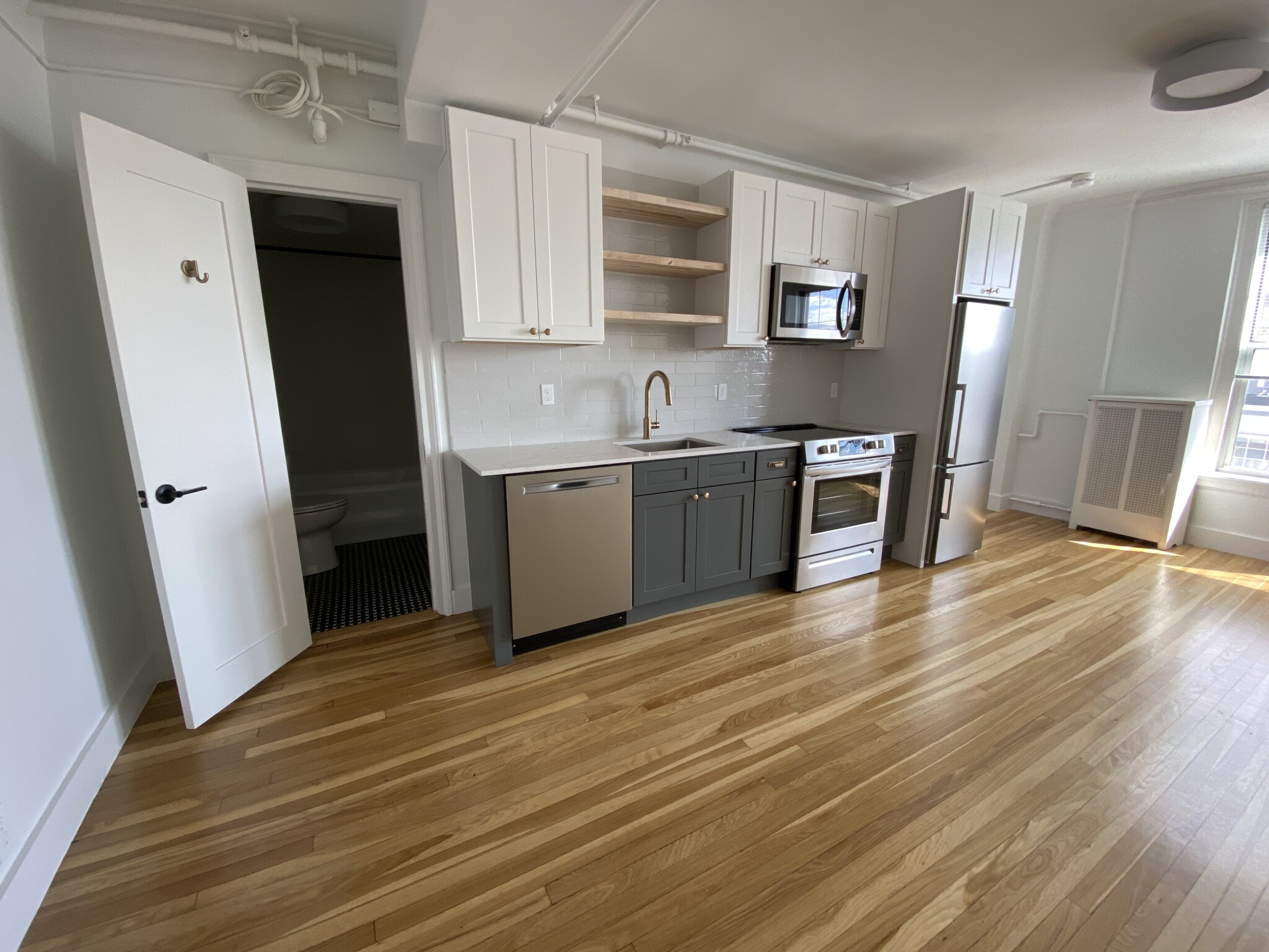 1284 Beacon St, Coolidge Corner