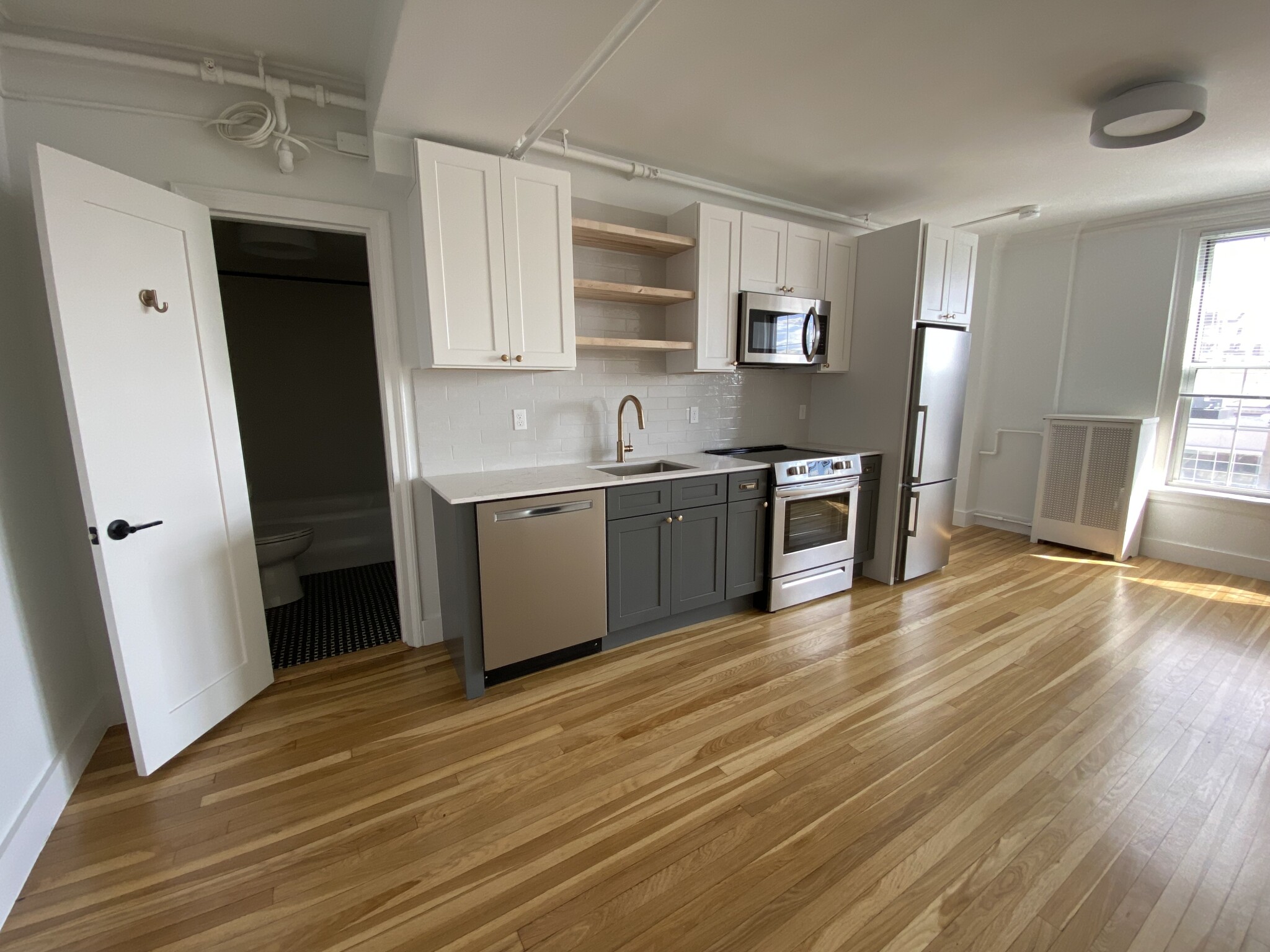 1284 Beacon St, Coolidge Corner