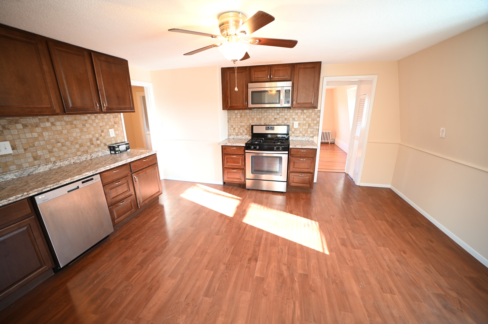 41 Mount Vernon St, Somerville