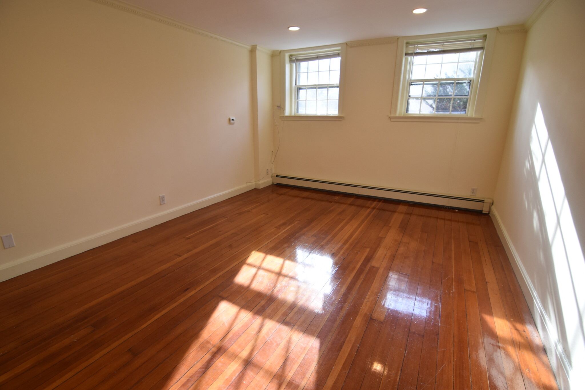 75 Wyman St, Newton