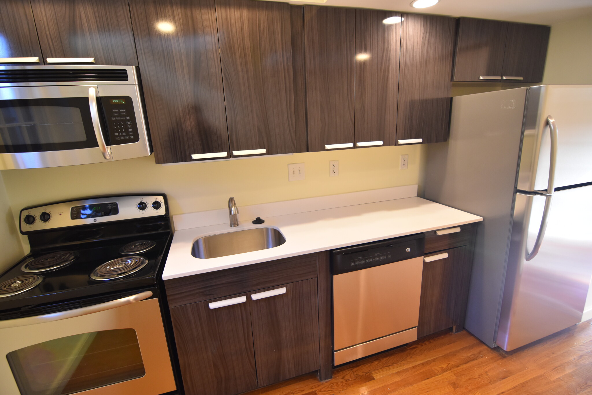 75 Wyman St, Newton
