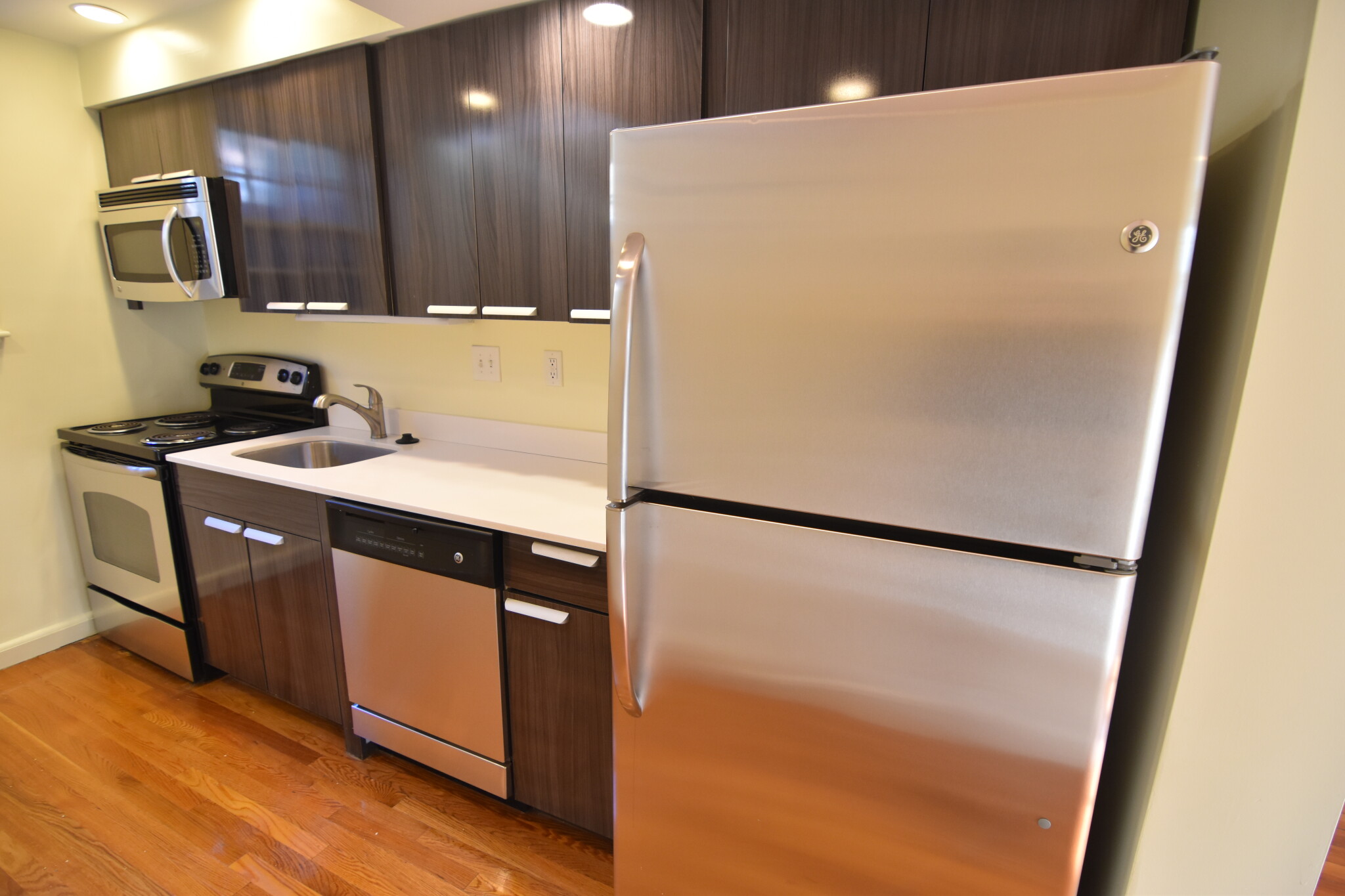 75 Wyman St, Newton