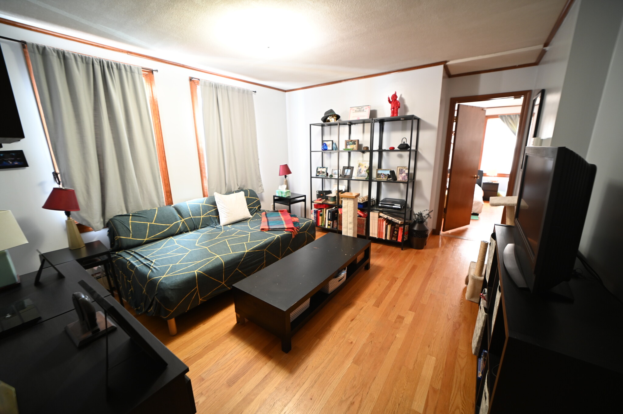 17 Kenney, Jamaica Plain