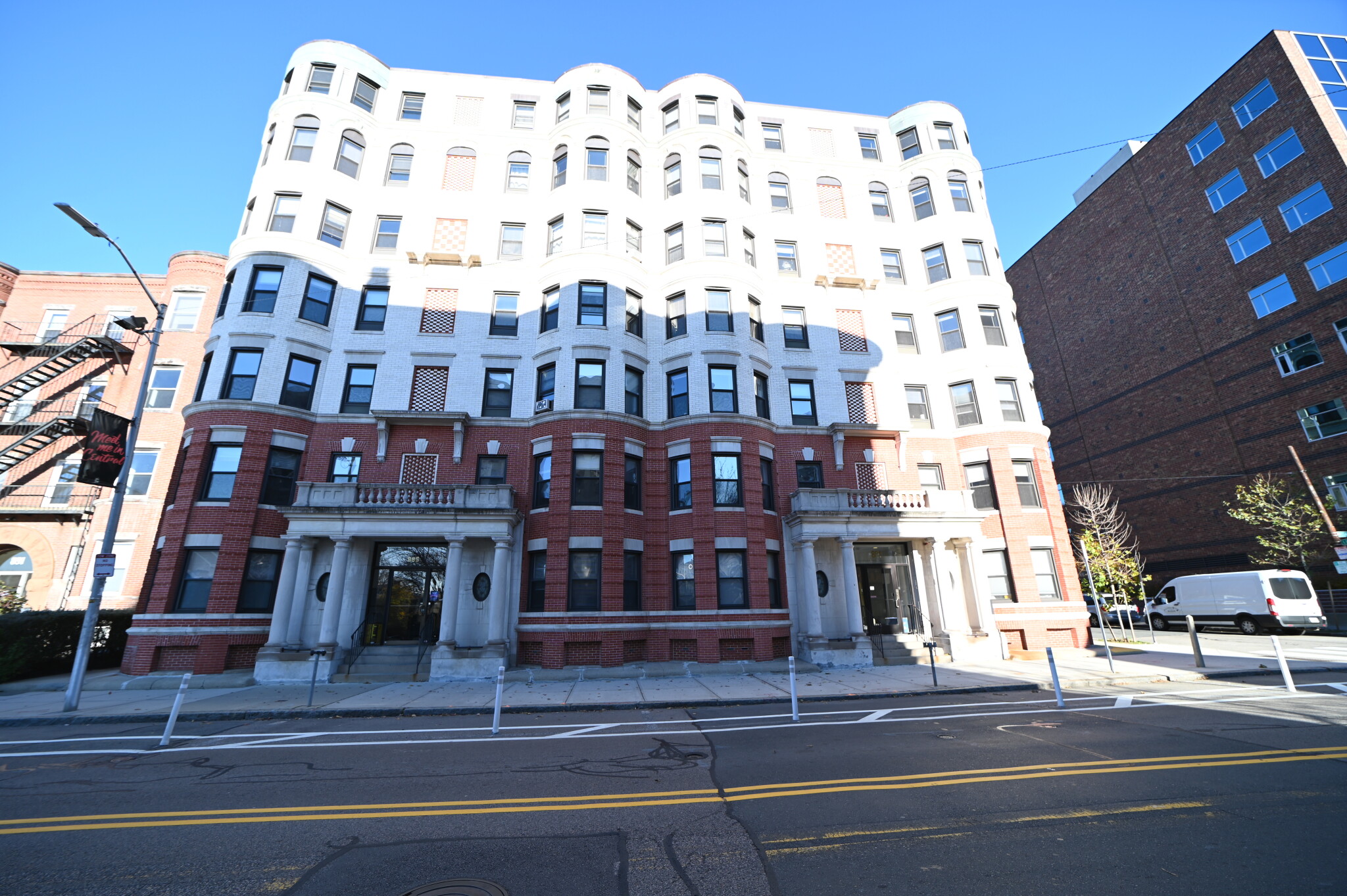 881 Massachusetts Ave, Cambridge