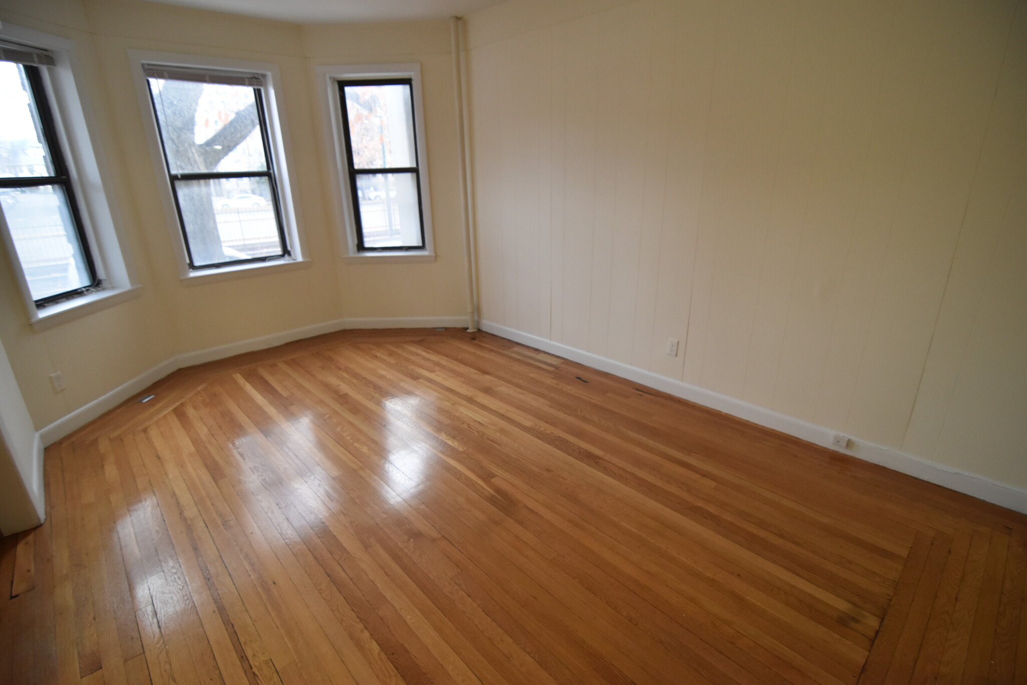 1137 Commonwealth Ave, Allston