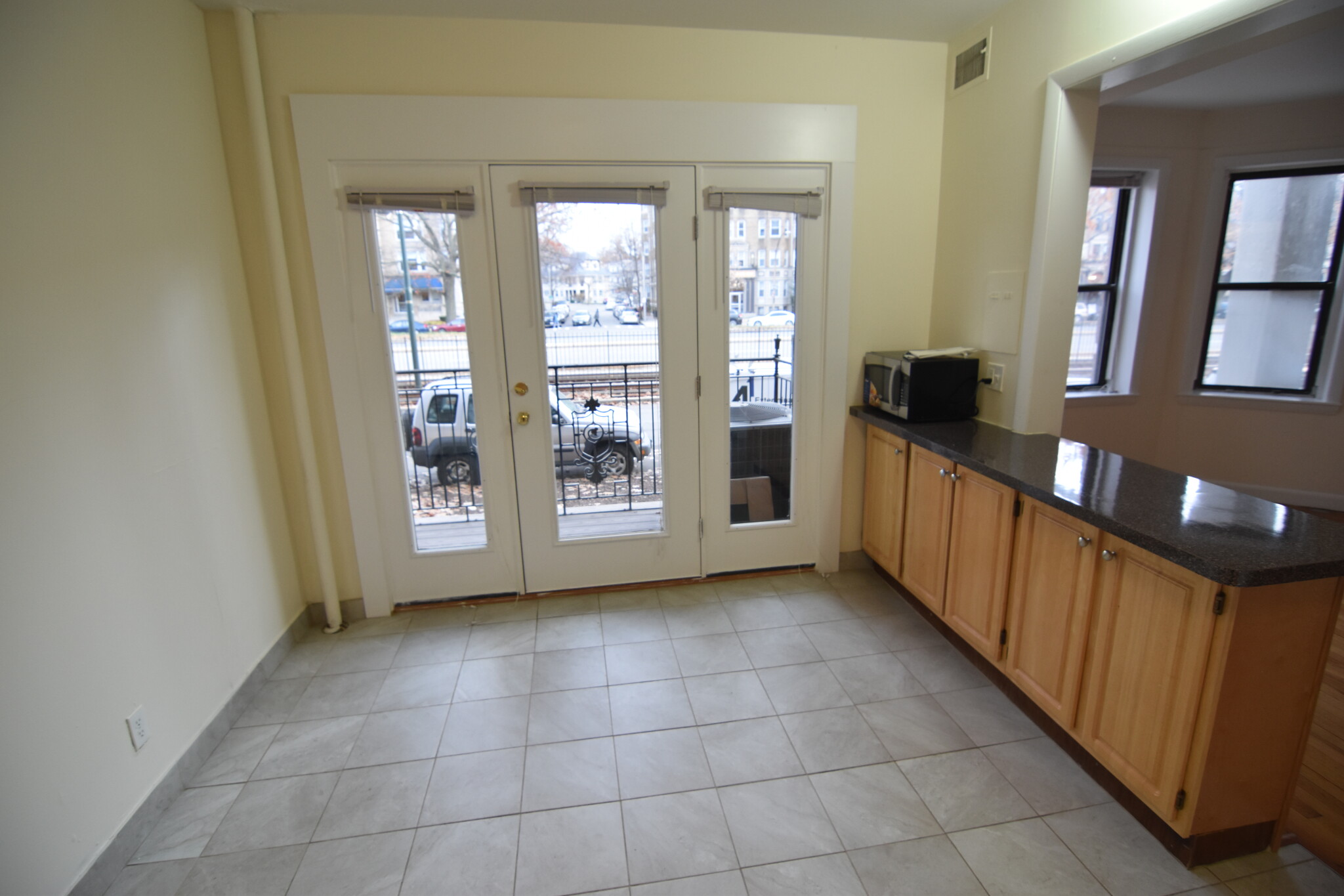 1137 Commonwealth Ave, Allston