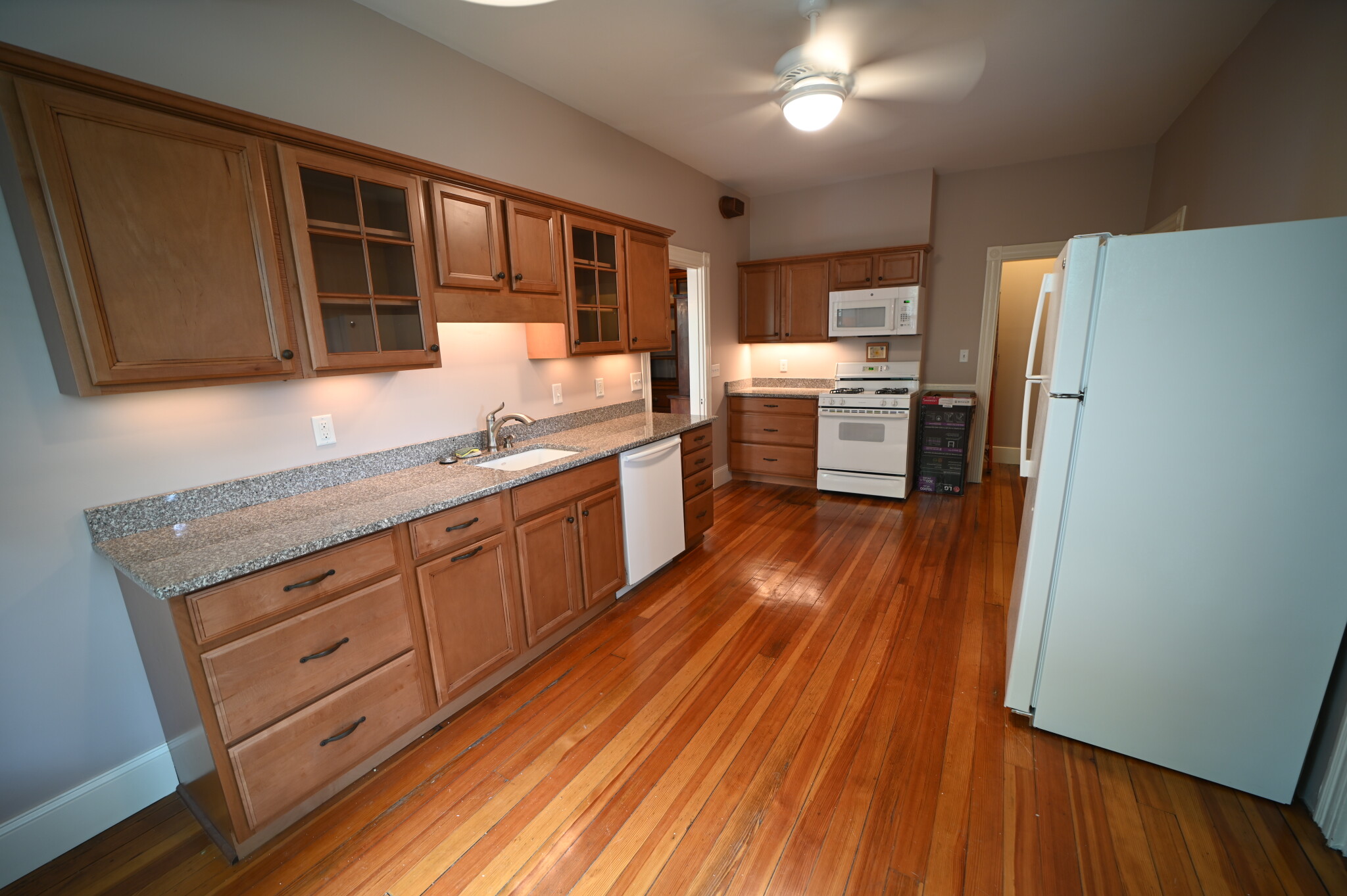 31 Ashfield St, Roslindale