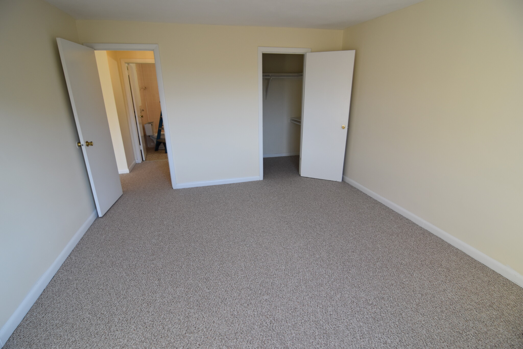 24 Whites Ave, Watertown