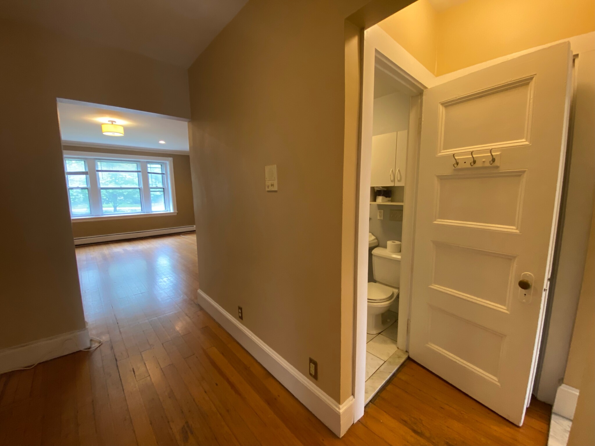 7 Regent Cir, Washington Square