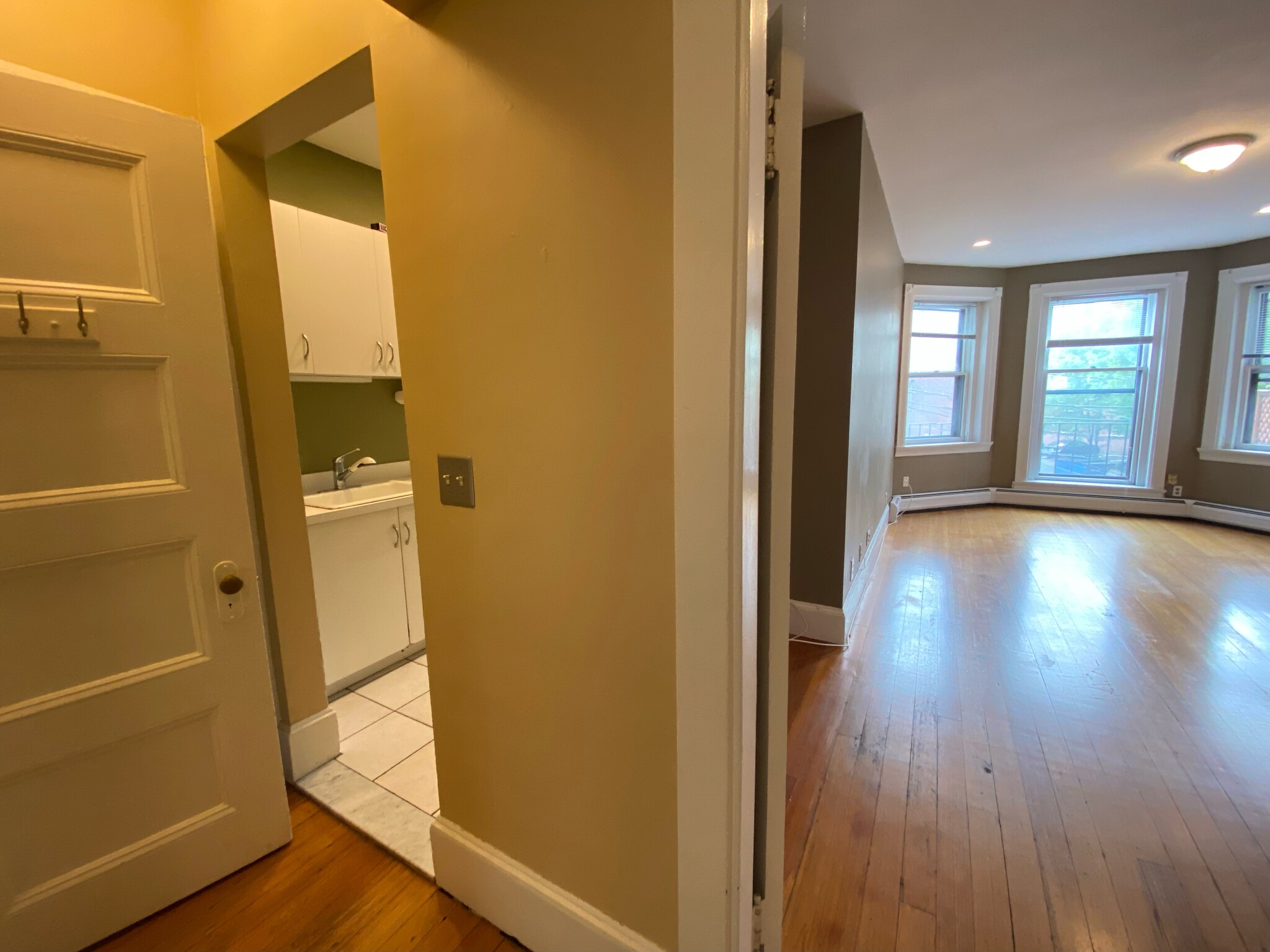 7 Regent Cir, Washington Square