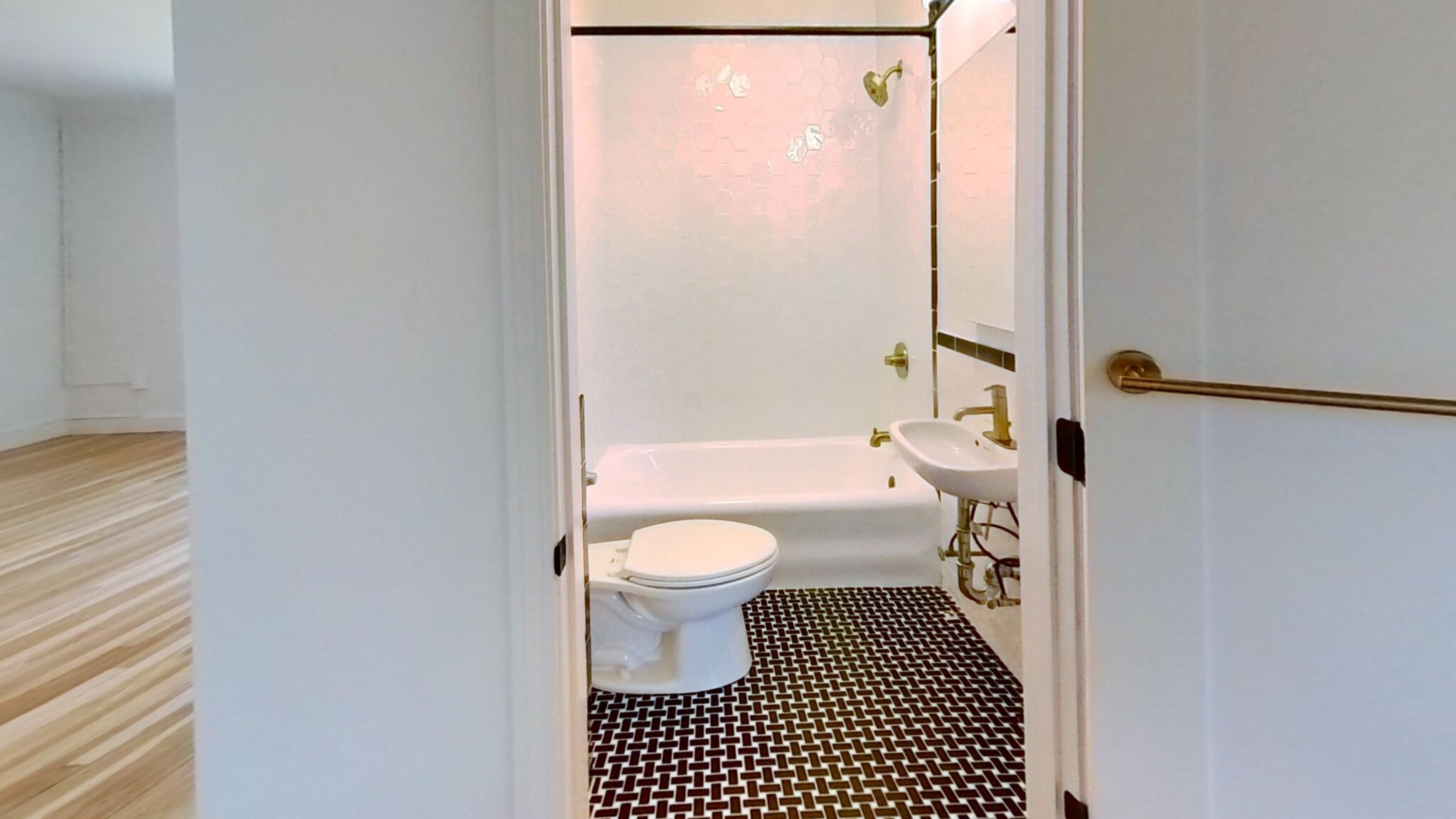 1284 Beacon St, Coolidge Corner