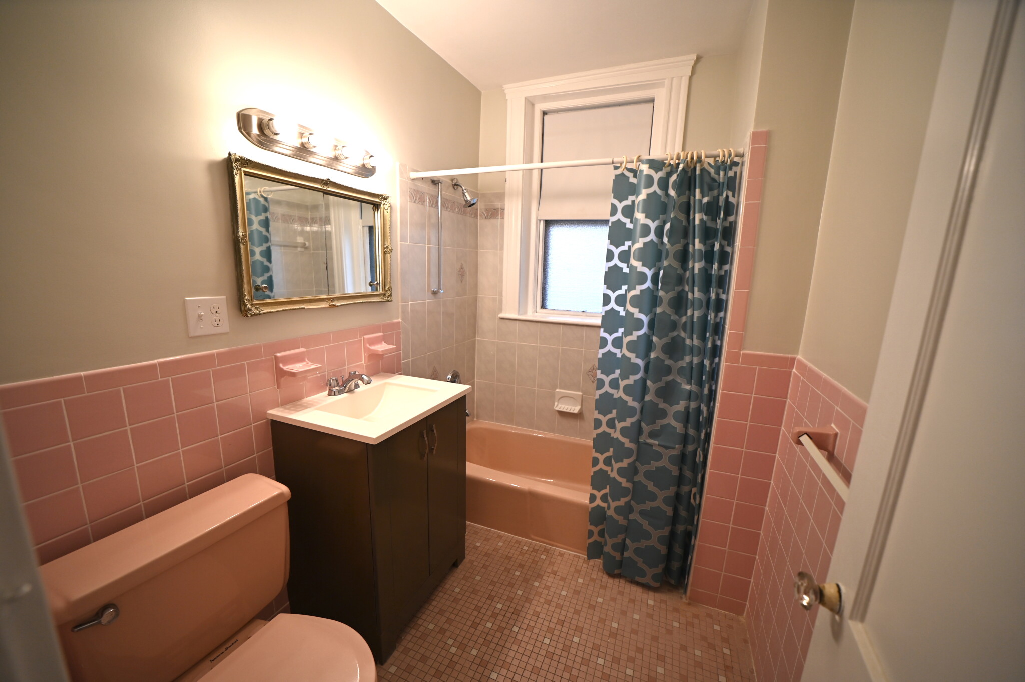 196 Saint Paul St, Coolidge Corner