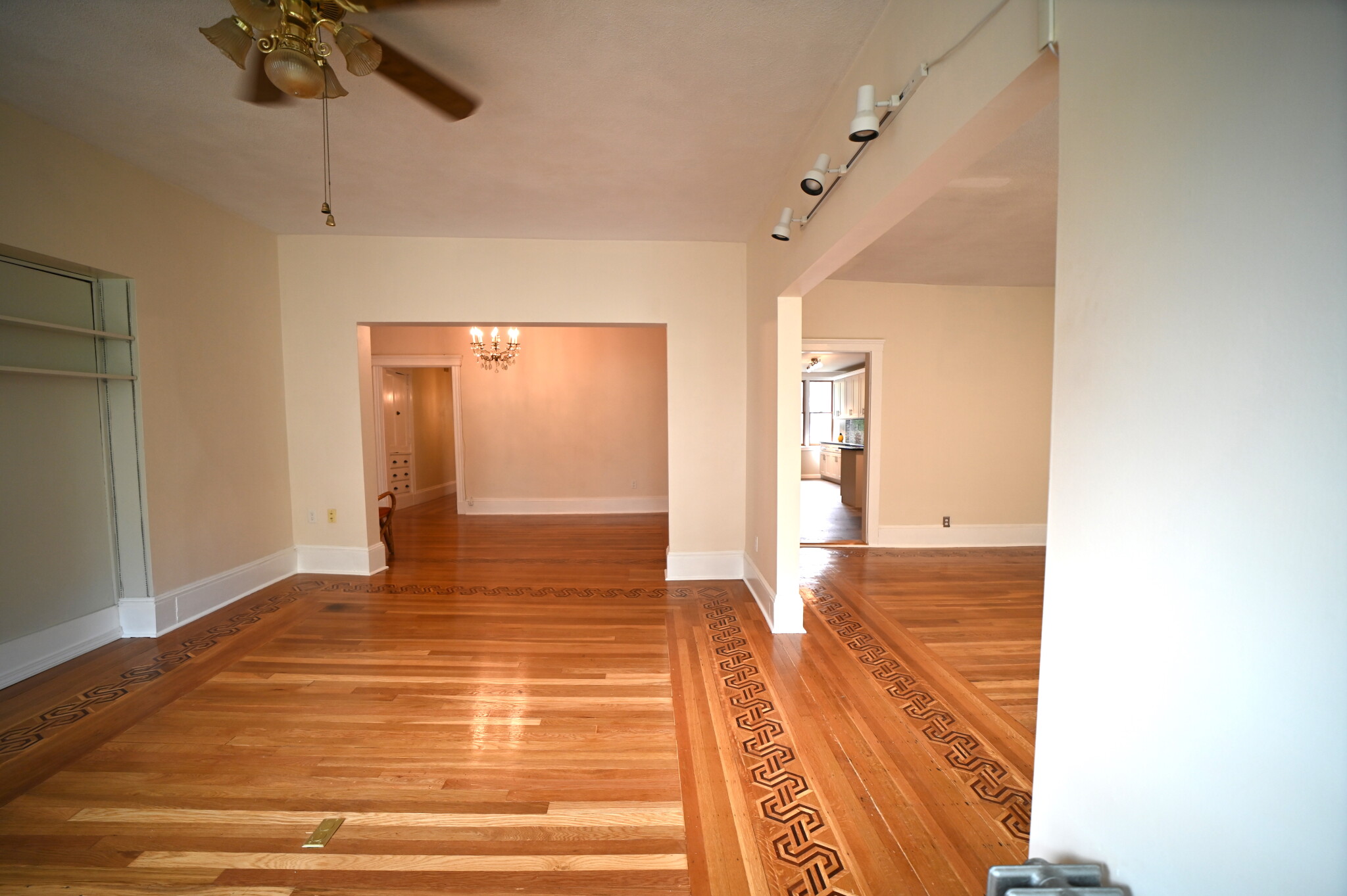 196 Saint Paul St, Coolidge Corner