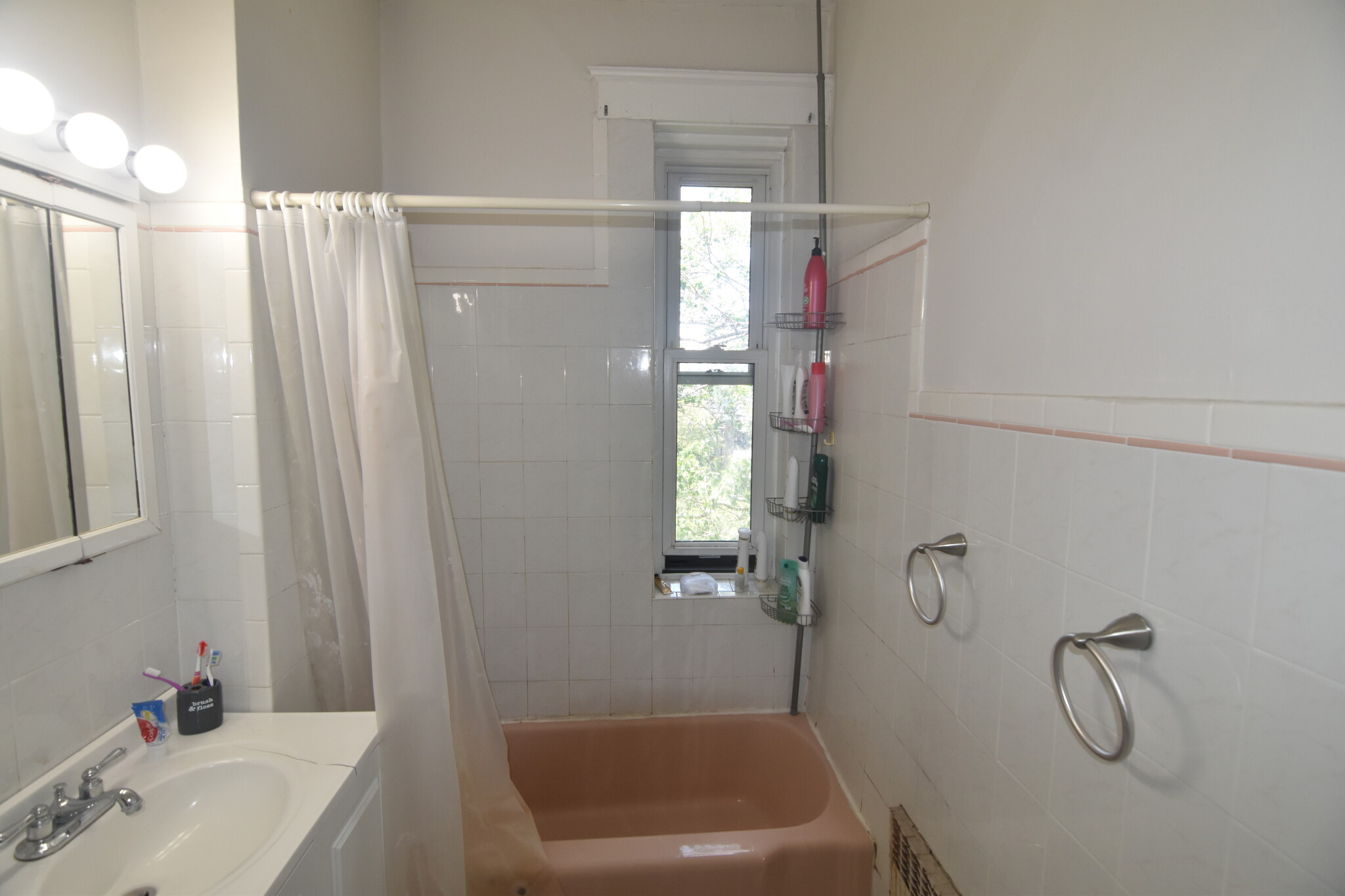 52 Cummings Rd, Brighton