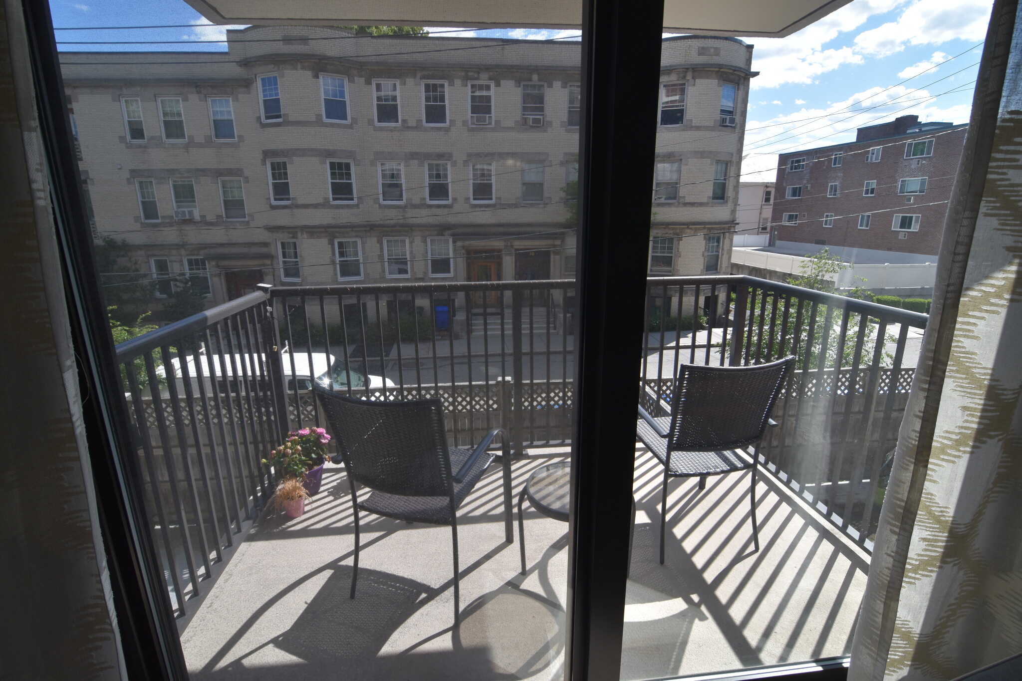 80 Pleasant St, Coolidge Corner