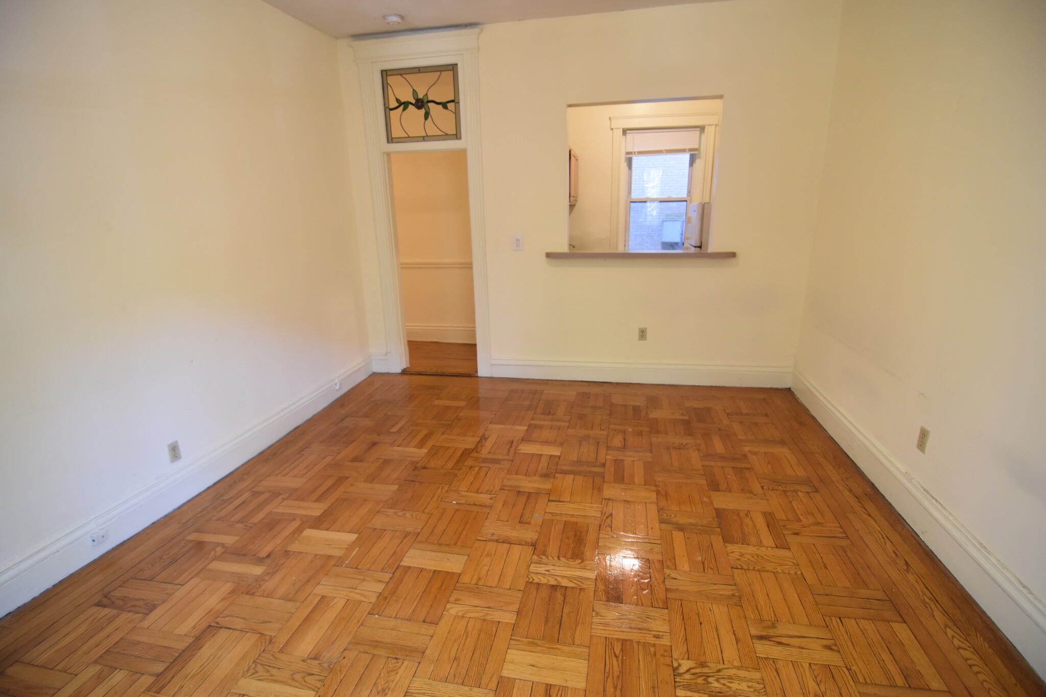 16 Queensberry, Fenway