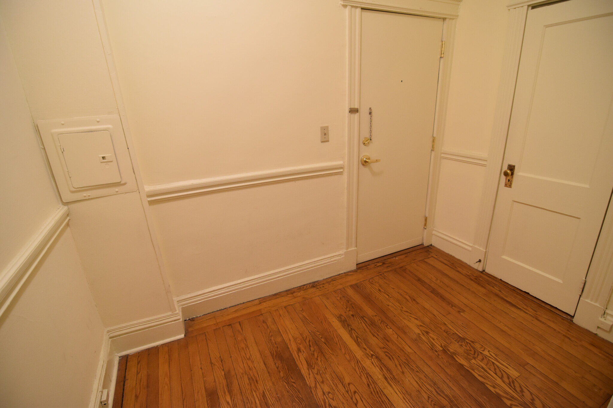 16 Queensberry, Fenway