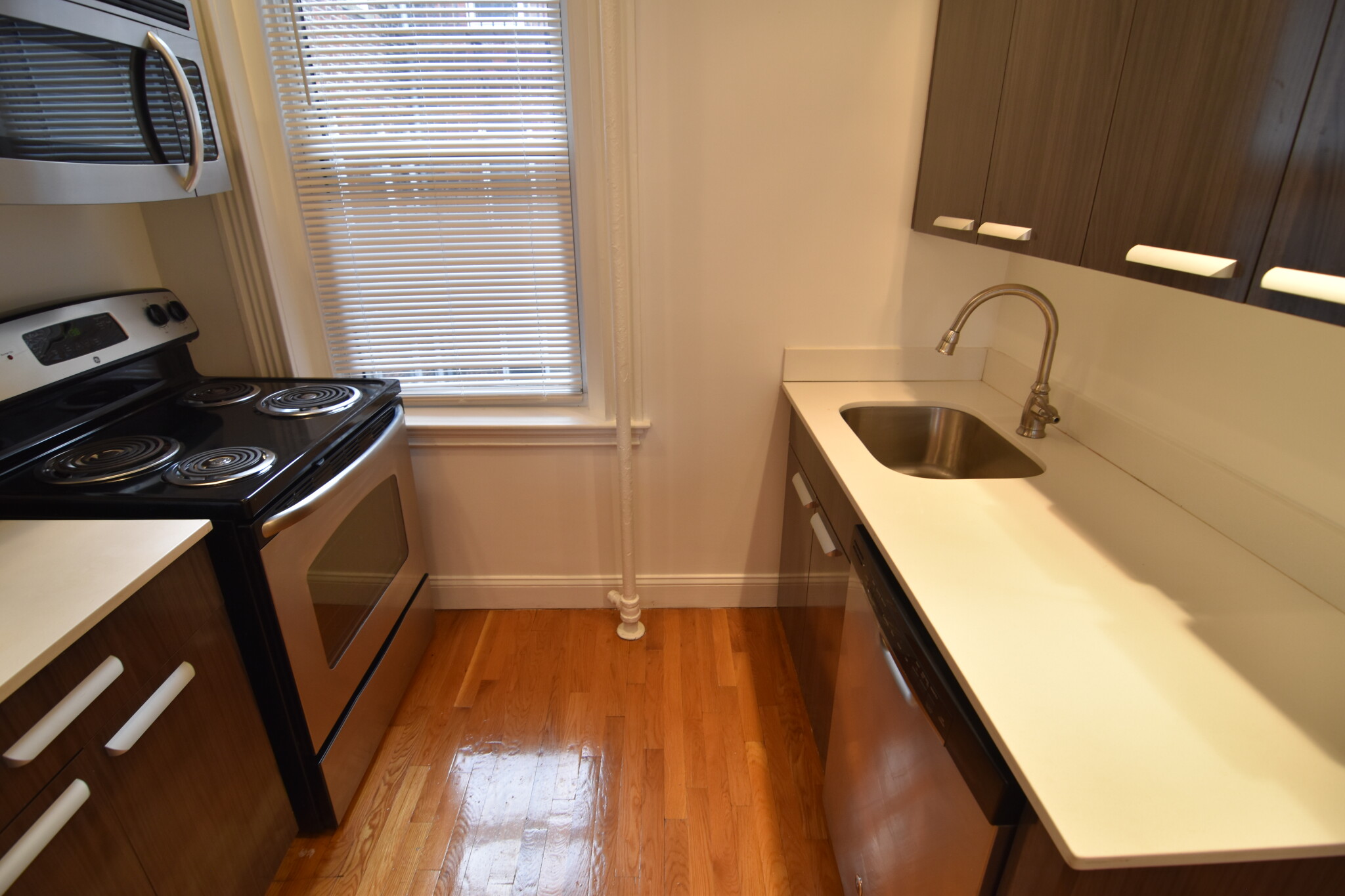 19 Queensberry, Fenway