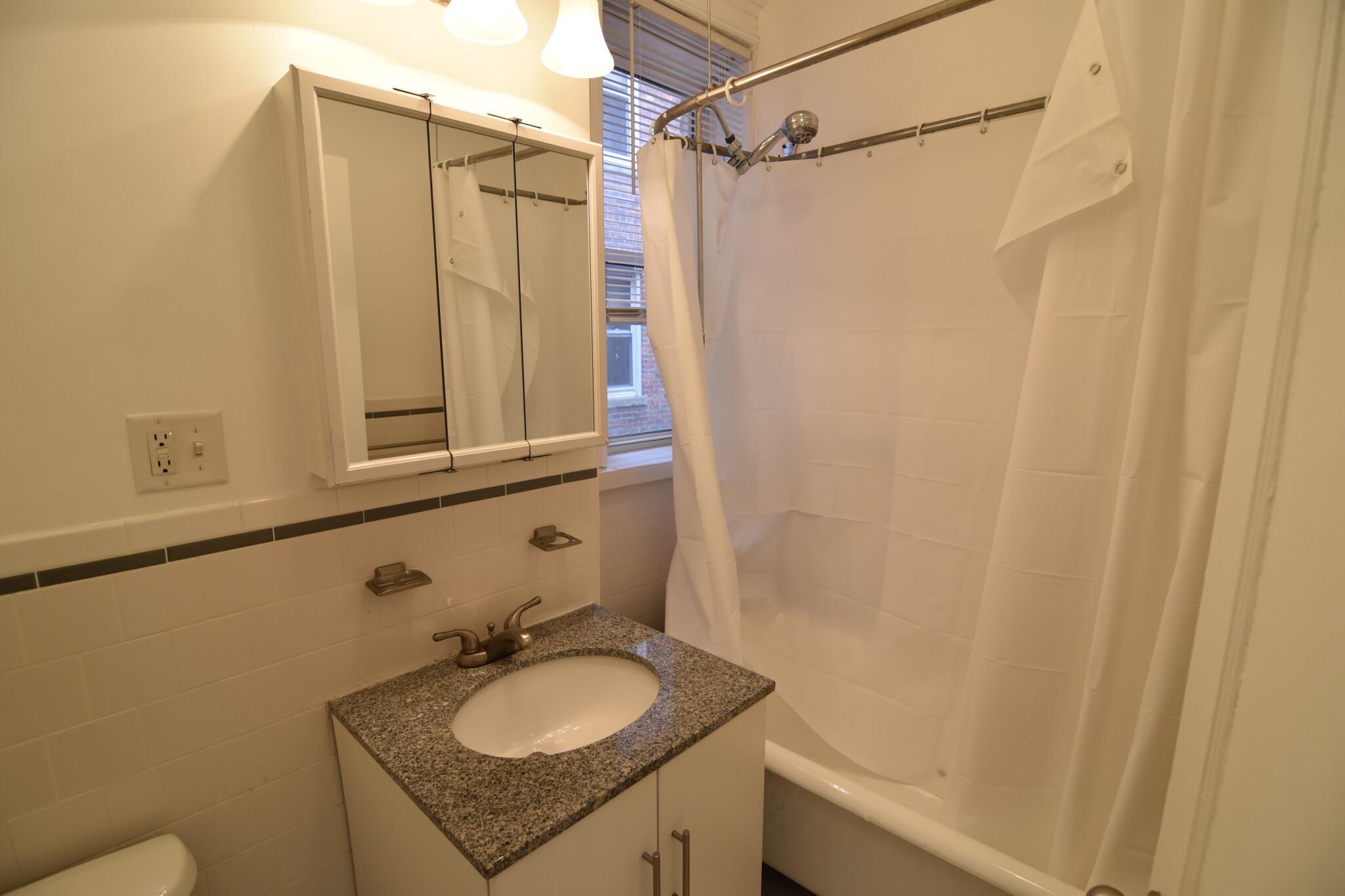 19 Queensberry, Fenway