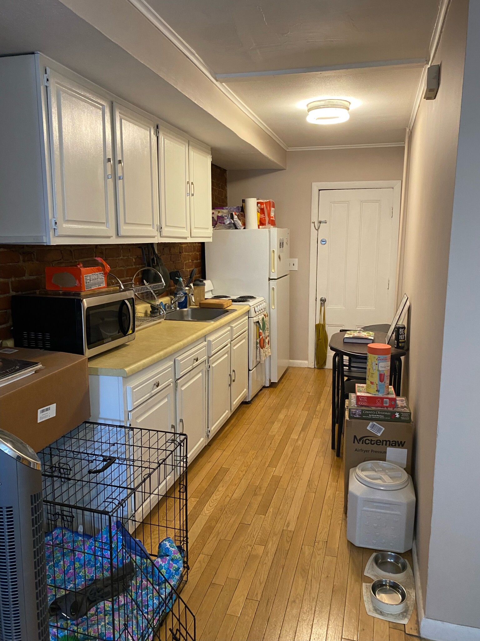 30 Academy Hill Rd, Brighton