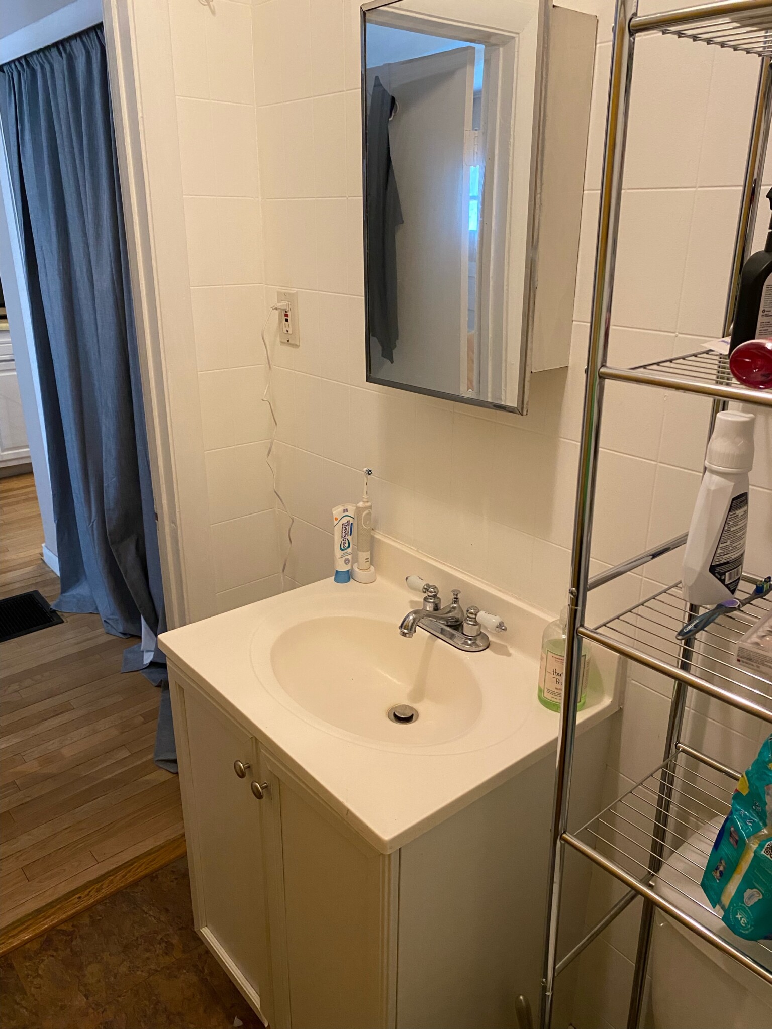 30 Academy Hill Rd, Brighton