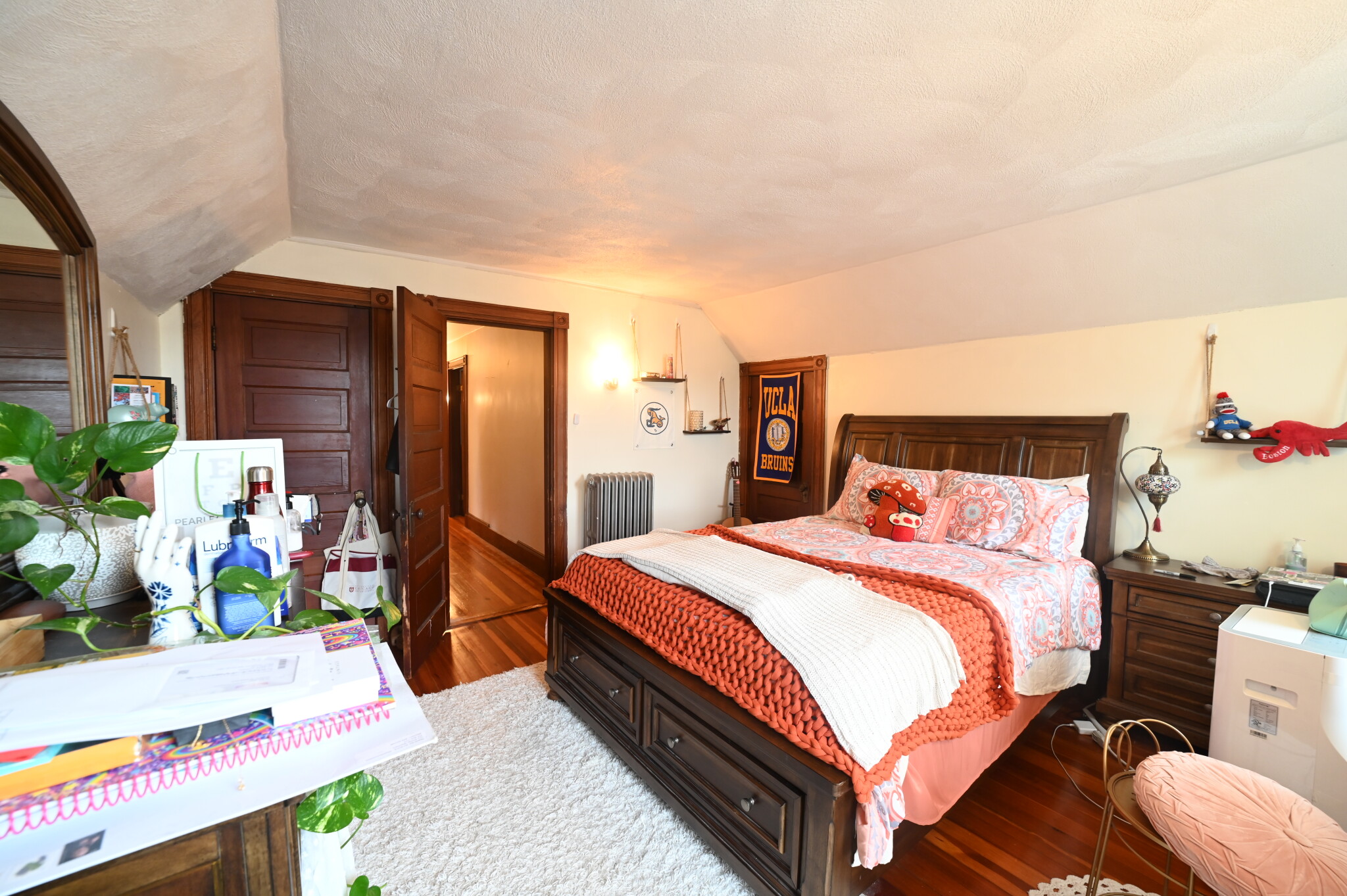 583 Weld St, West Roxbury