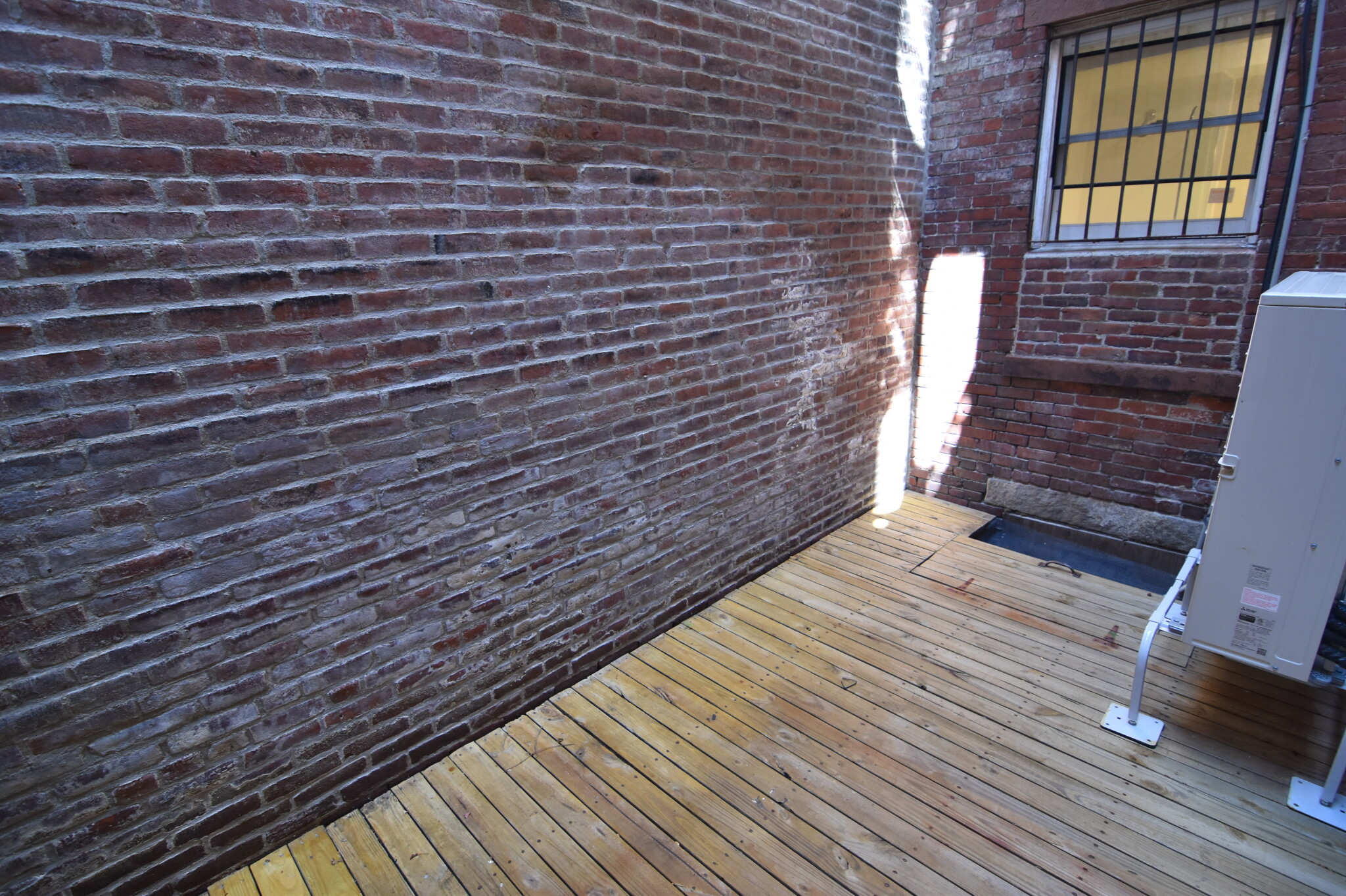 15 Bond St, South End