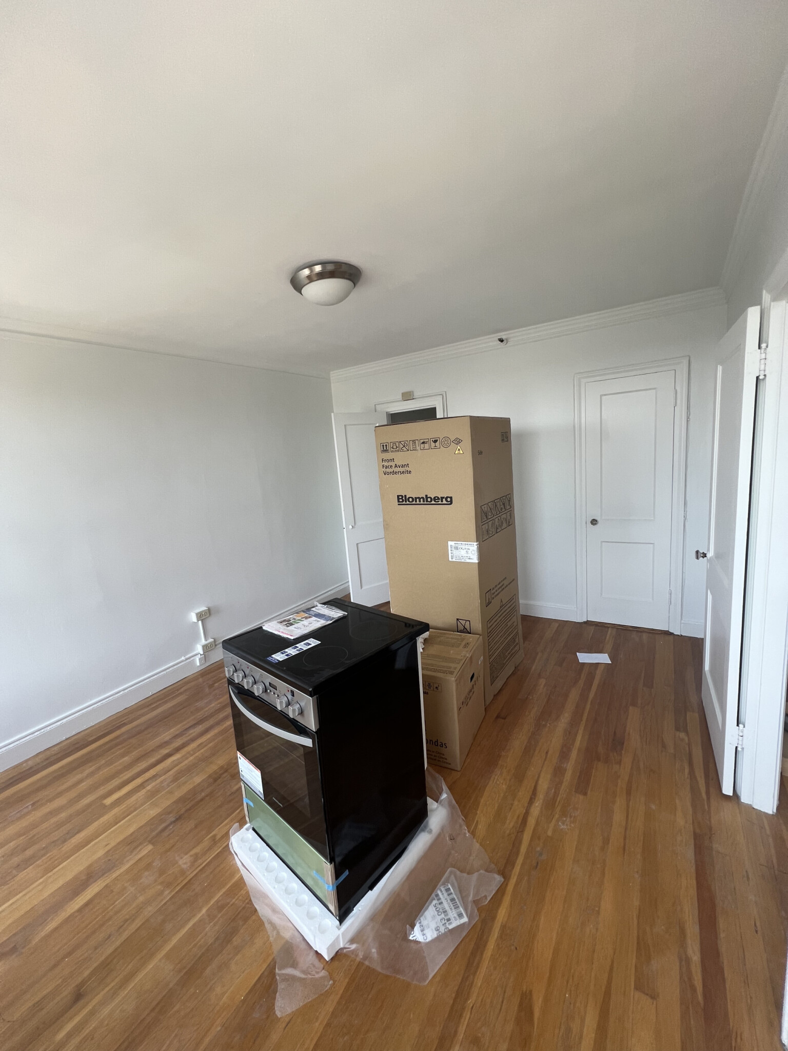 1284 Beacon St, Coolidge Corner