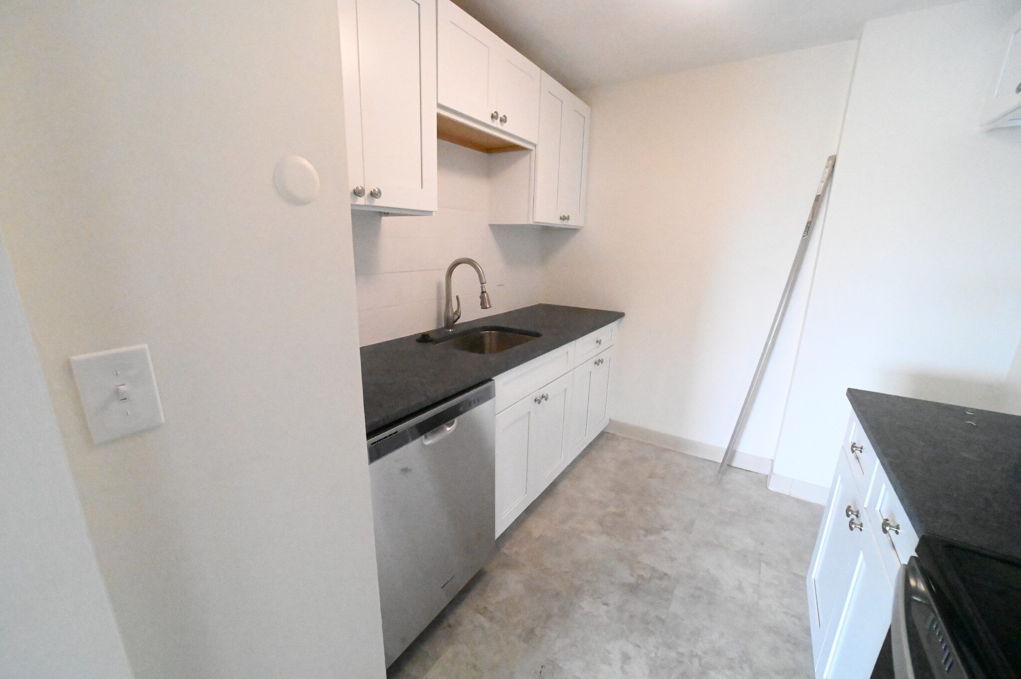 80 Pleasant St, North Brookline