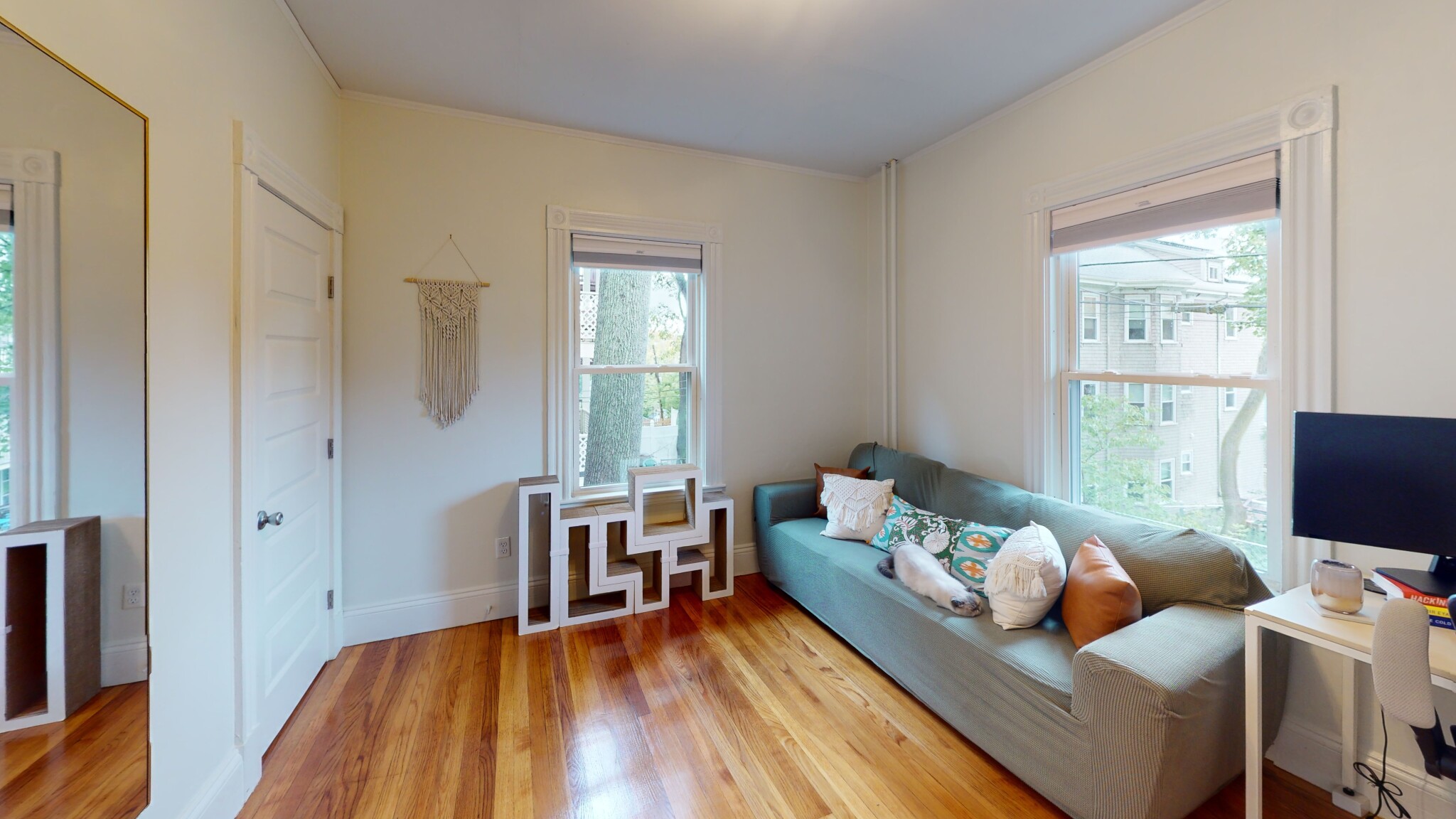 52 Weld Hill St, Jamaica Plain