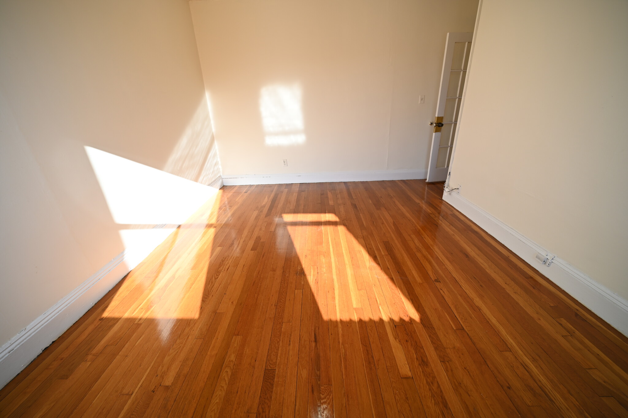 135 Washington St, Brighton