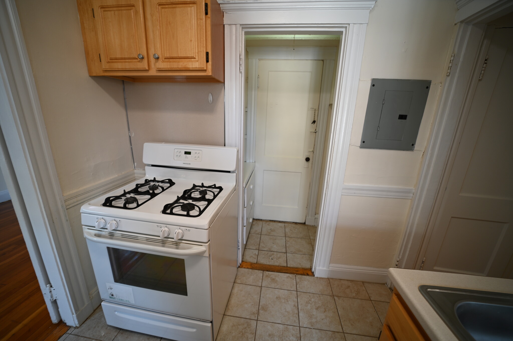 135 Washington St, Brighton