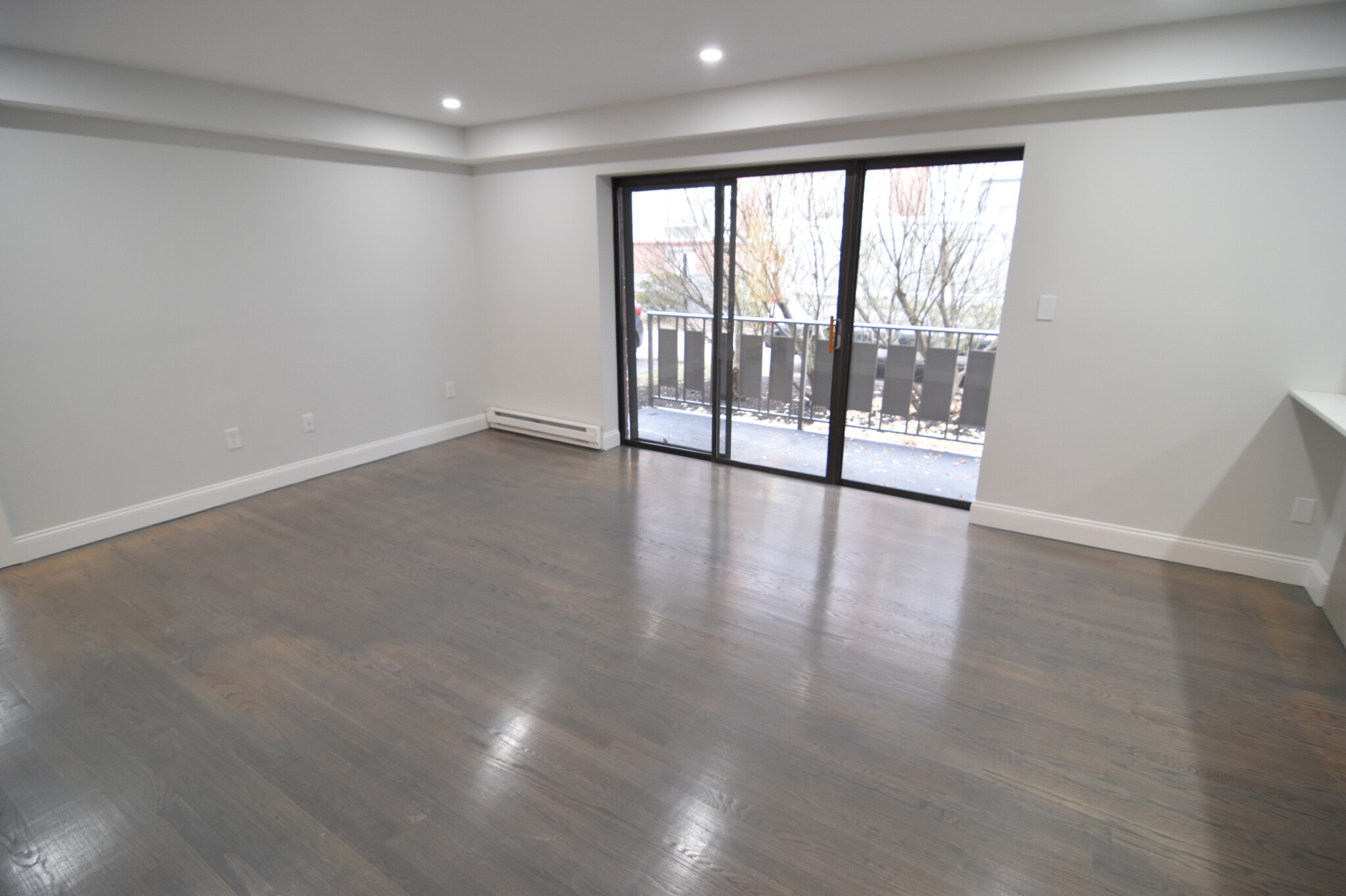 320 Hammond Pond Pkwy, Chestnut Hill