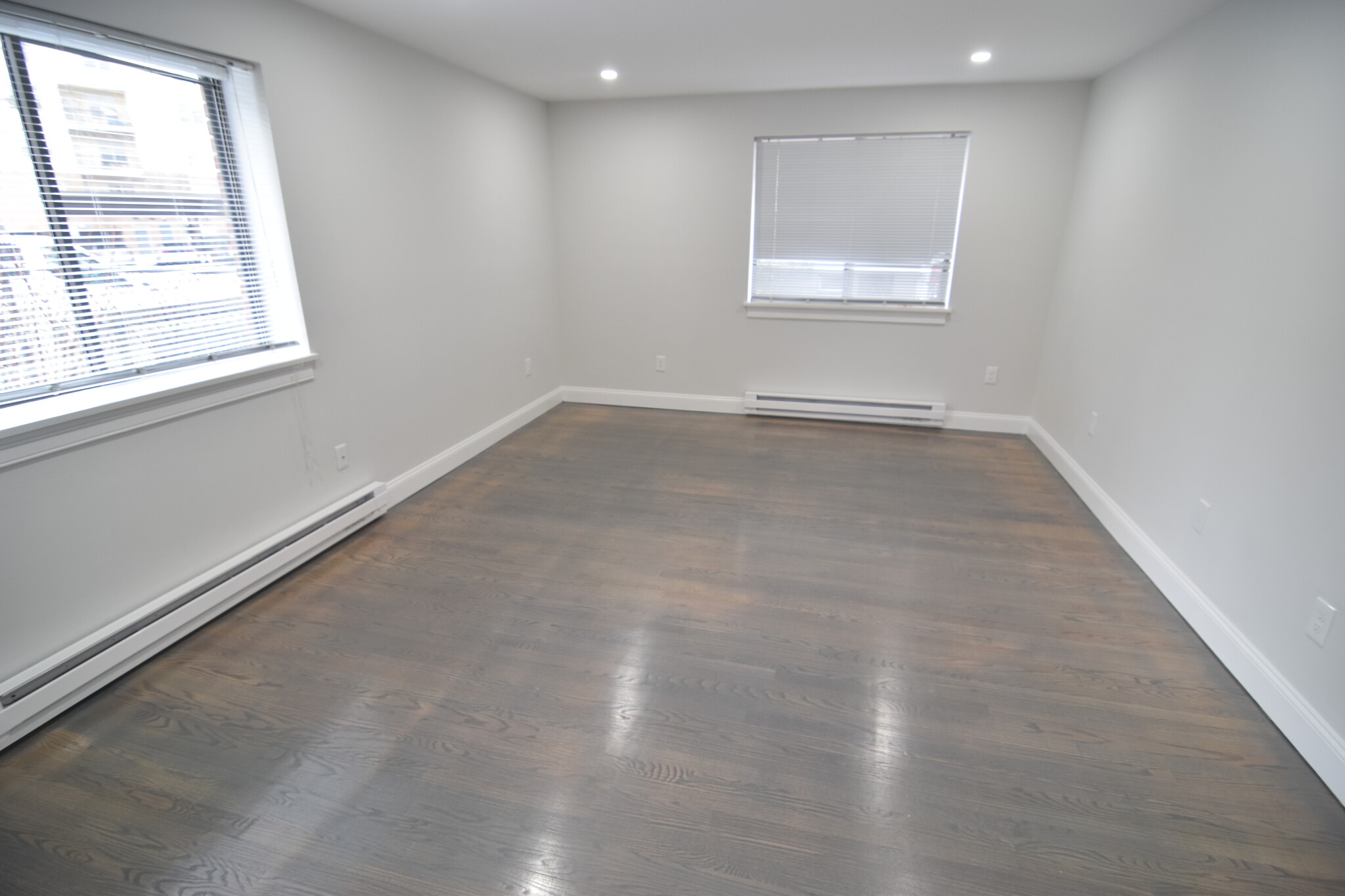 320 Hammond Pond Pkwy, Chestnut Hill