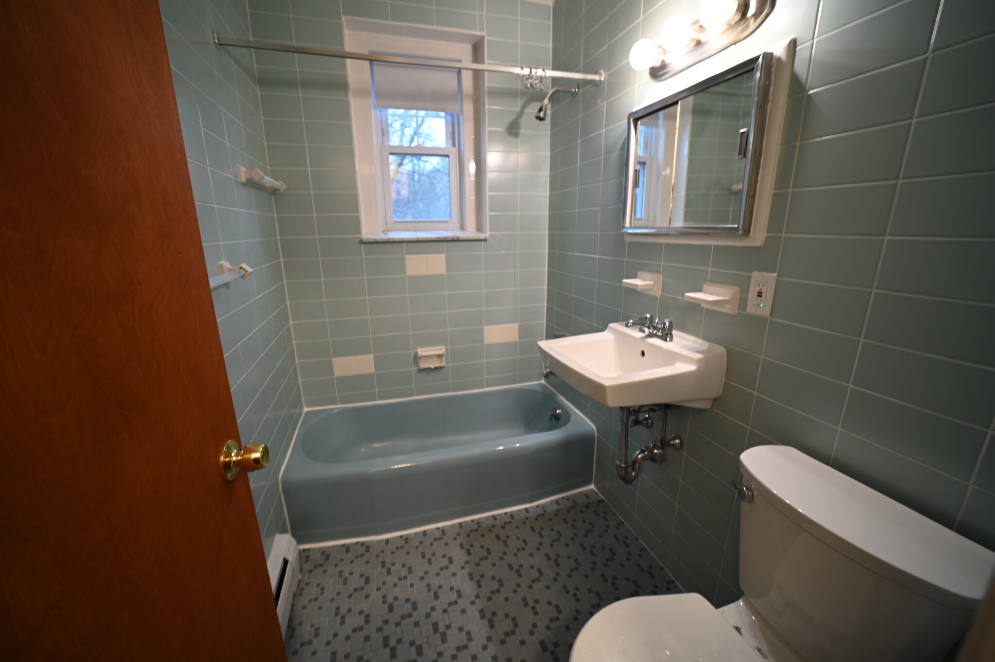 2018 Commonwealth Ave, Brighton