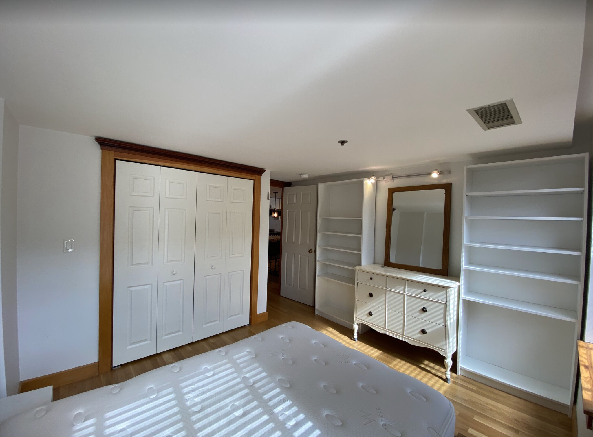 100 Fulton St, North End