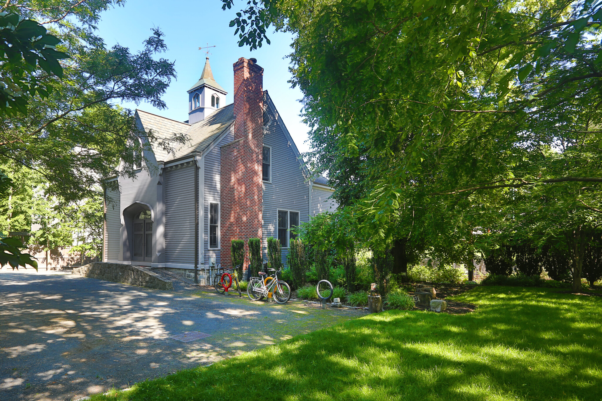 78 Davis Ave, Brookline