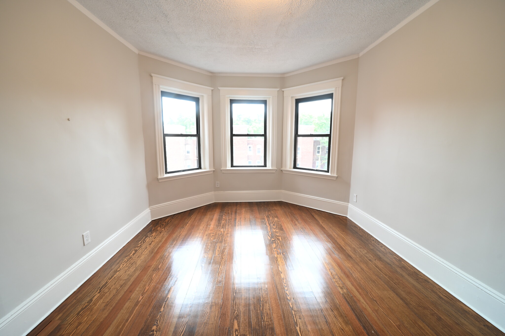 1855 Beacon St, Washington Square