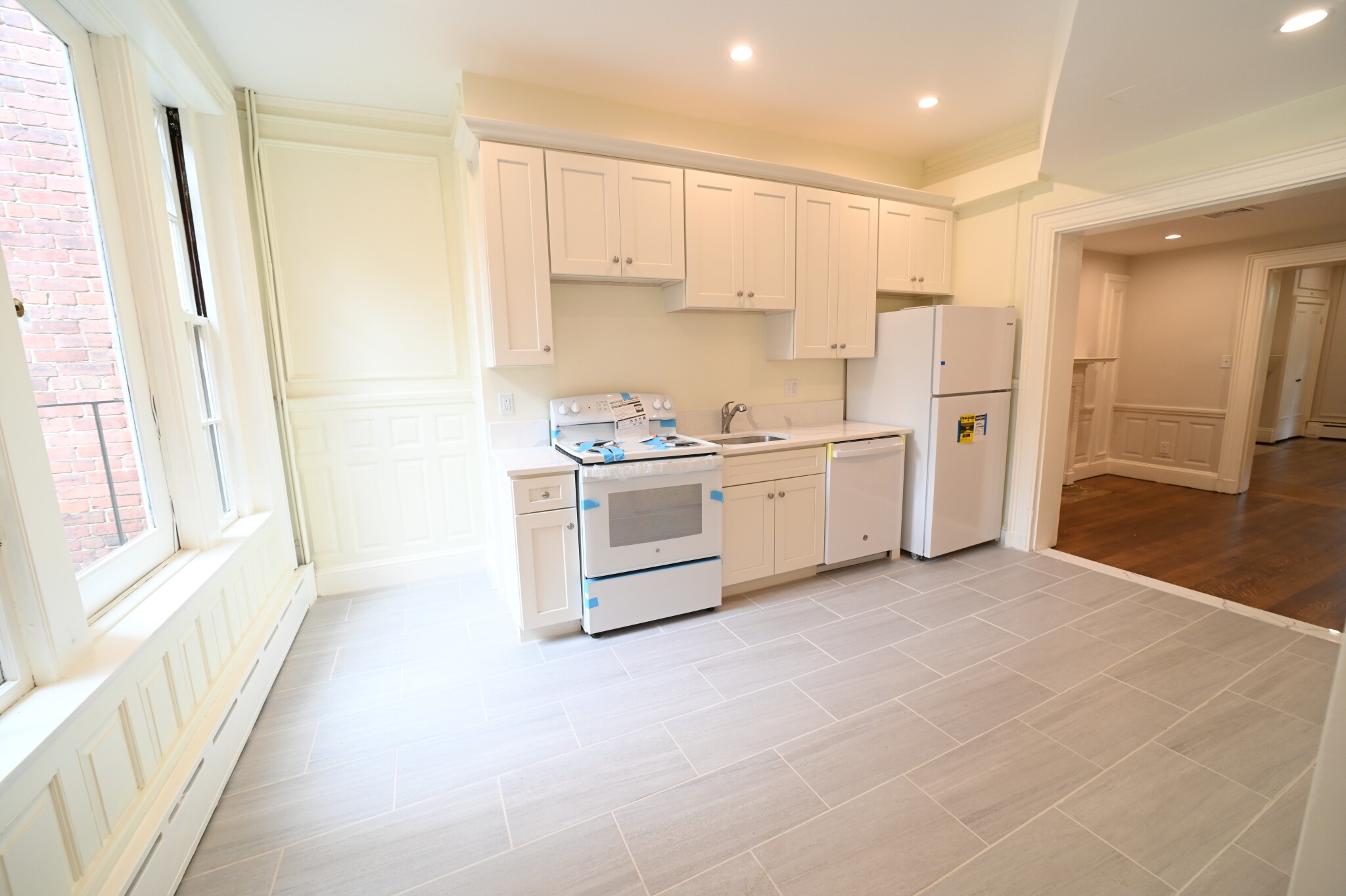 1712 Beacon St, Washington Square