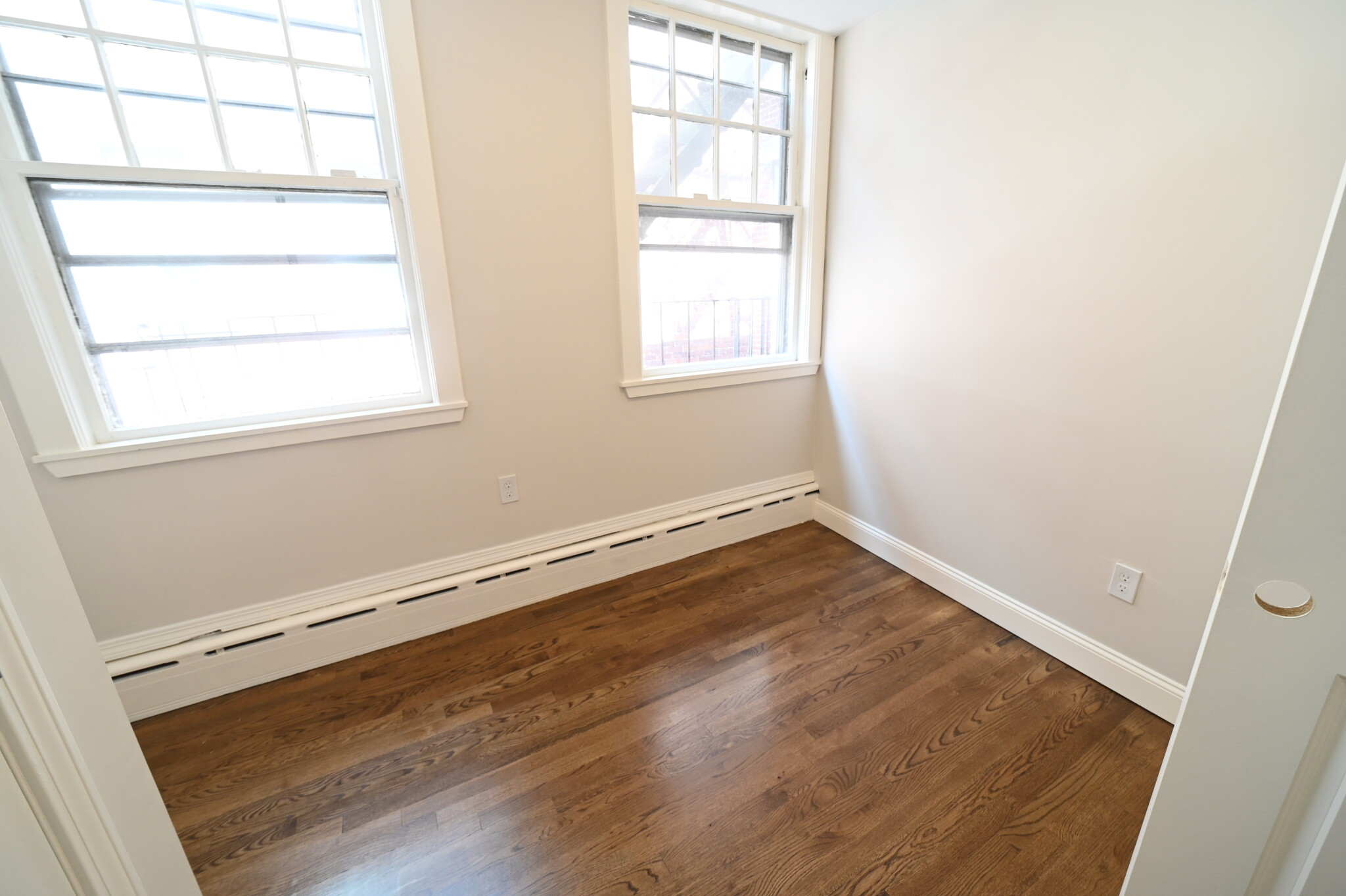 1712 Beacon St, Washington Square